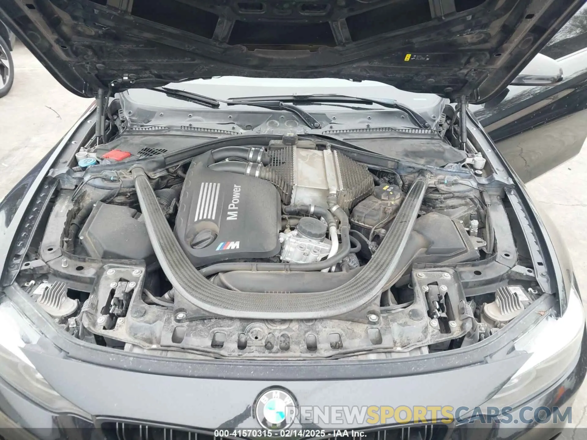 10 Фотография поврежденного автомобиля WBS4Y9C53KAH82910 BMW M4 2019