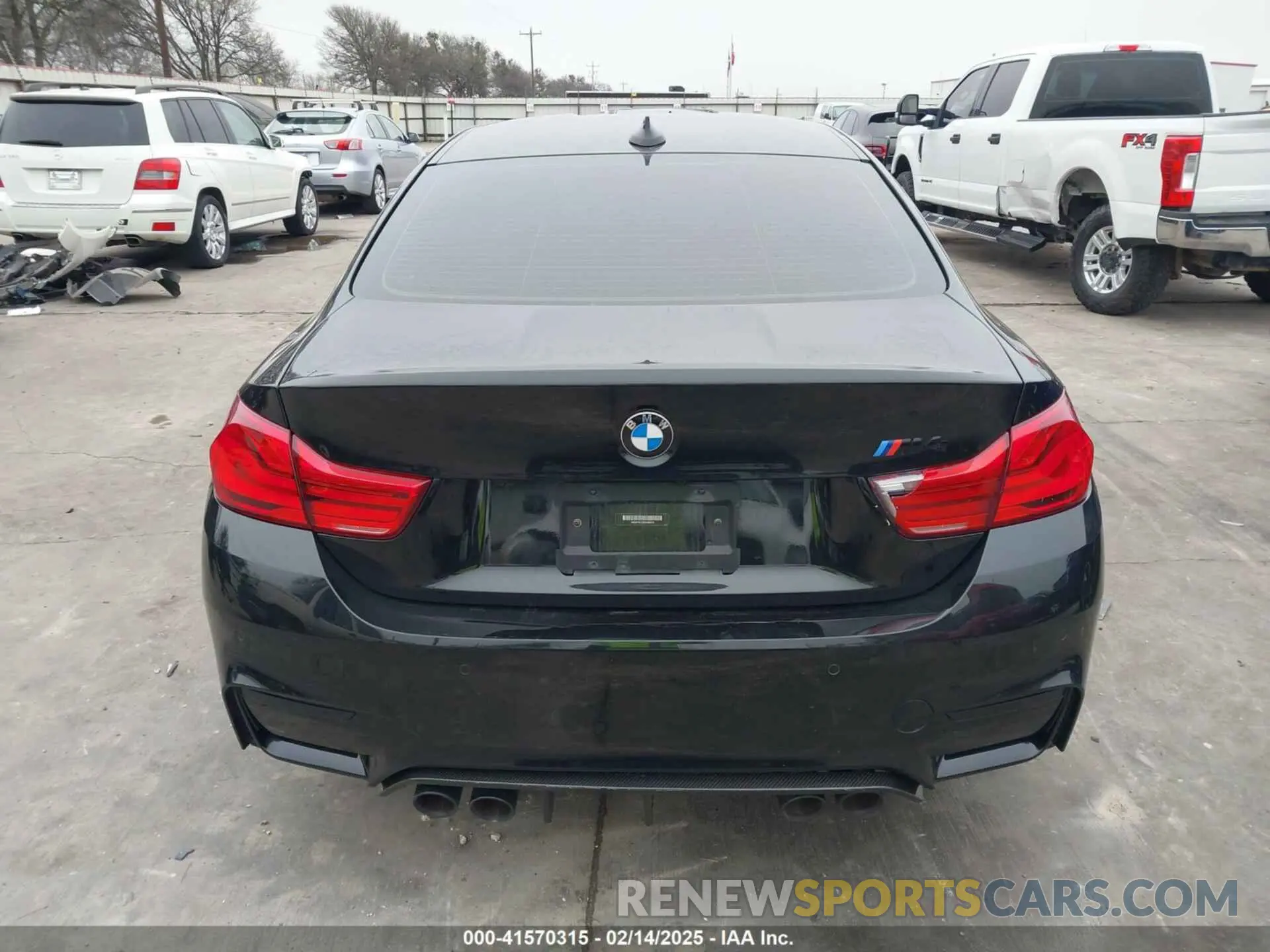 17 Фотография поврежденного автомобиля WBS4Y9C53KAH82910 BMW M4 2019