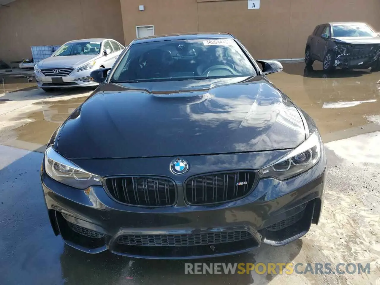 5 Photograph of a damaged car WBS4Y9C57KAG67209 BMW M4 2019