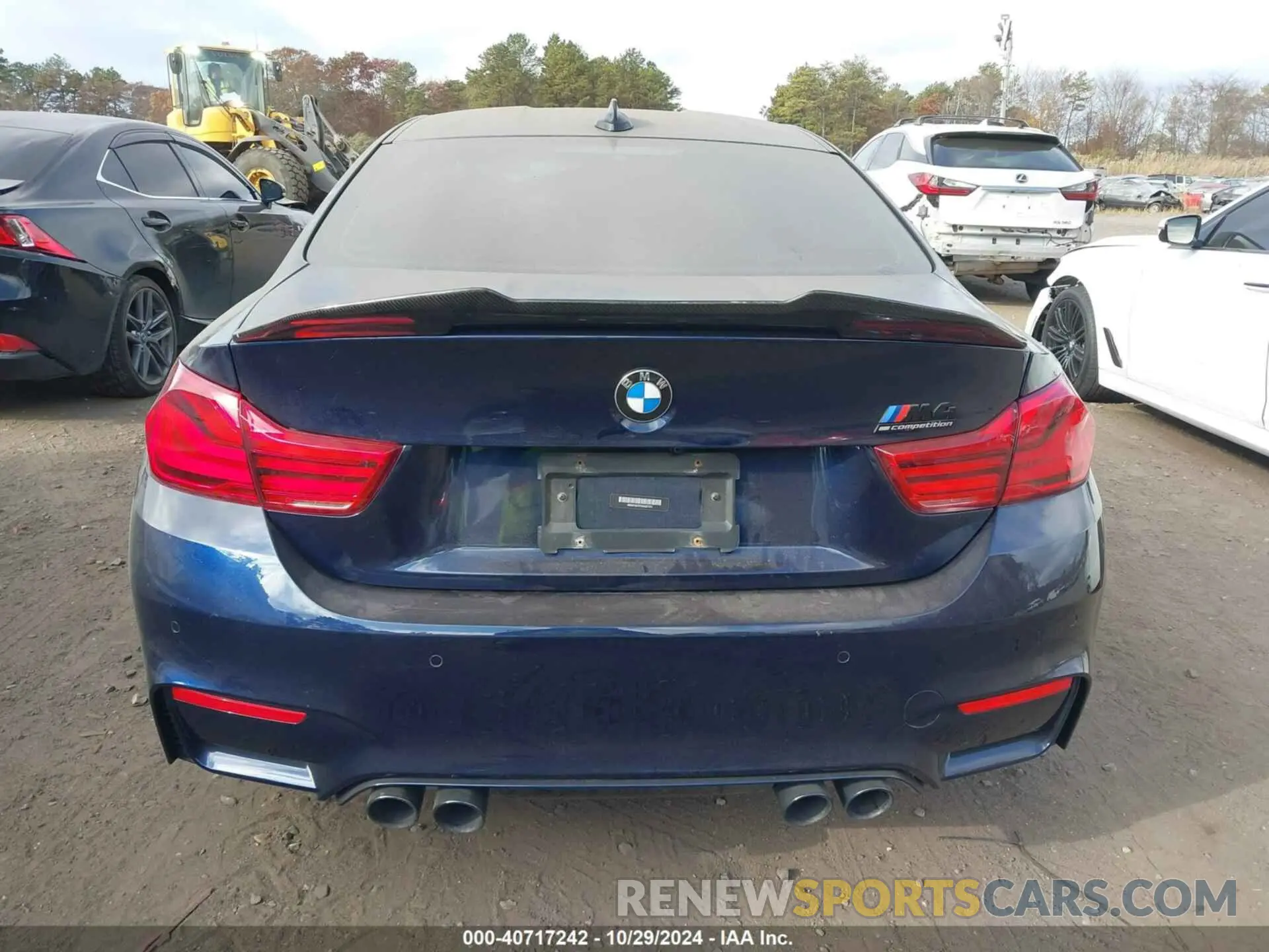 16 Photograph of a damaged car WBS4Y9C57KAG67372 BMW M4 2019