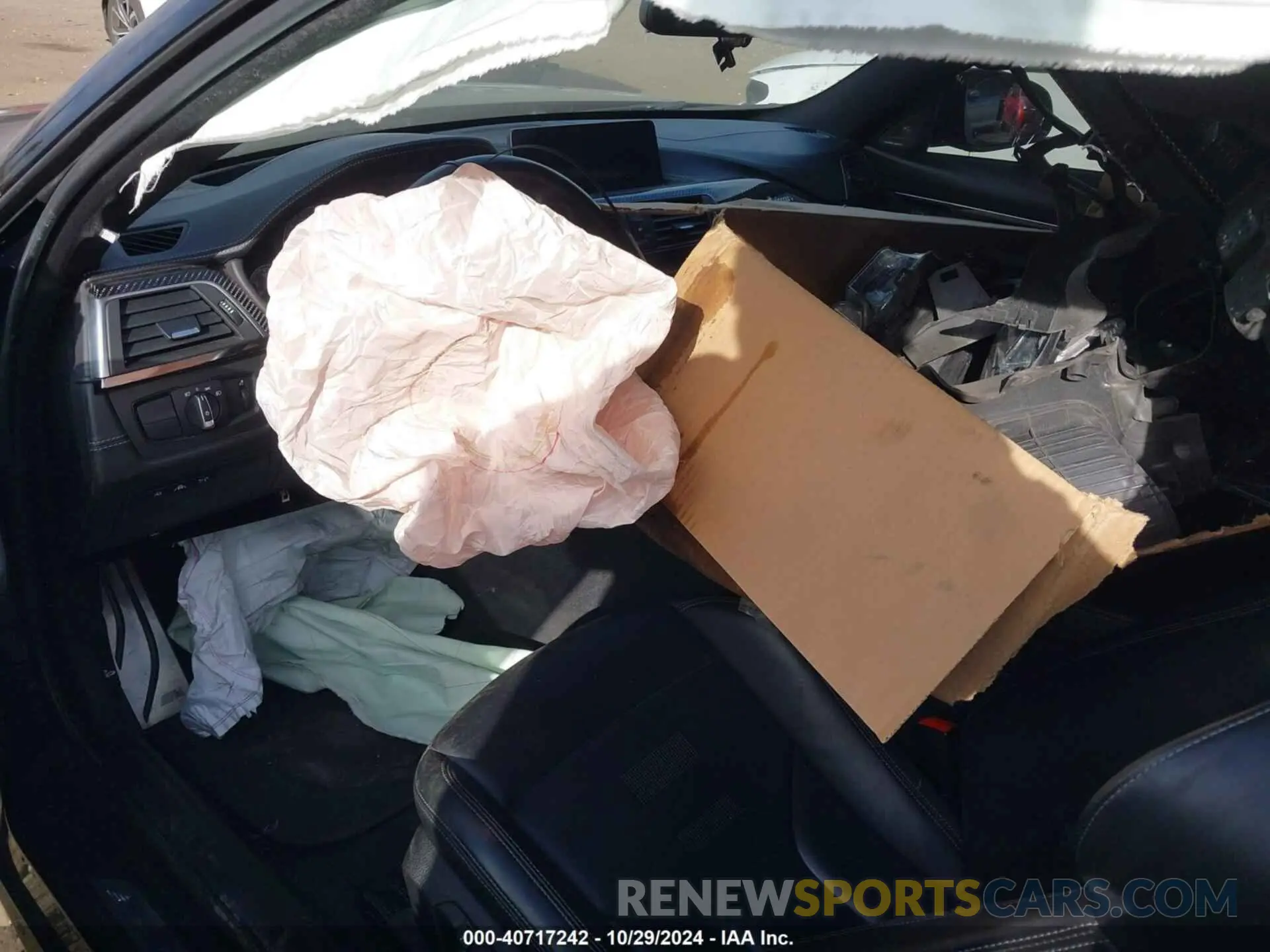 5 Photograph of a damaged car WBS4Y9C57KAG67372 BMW M4 2019