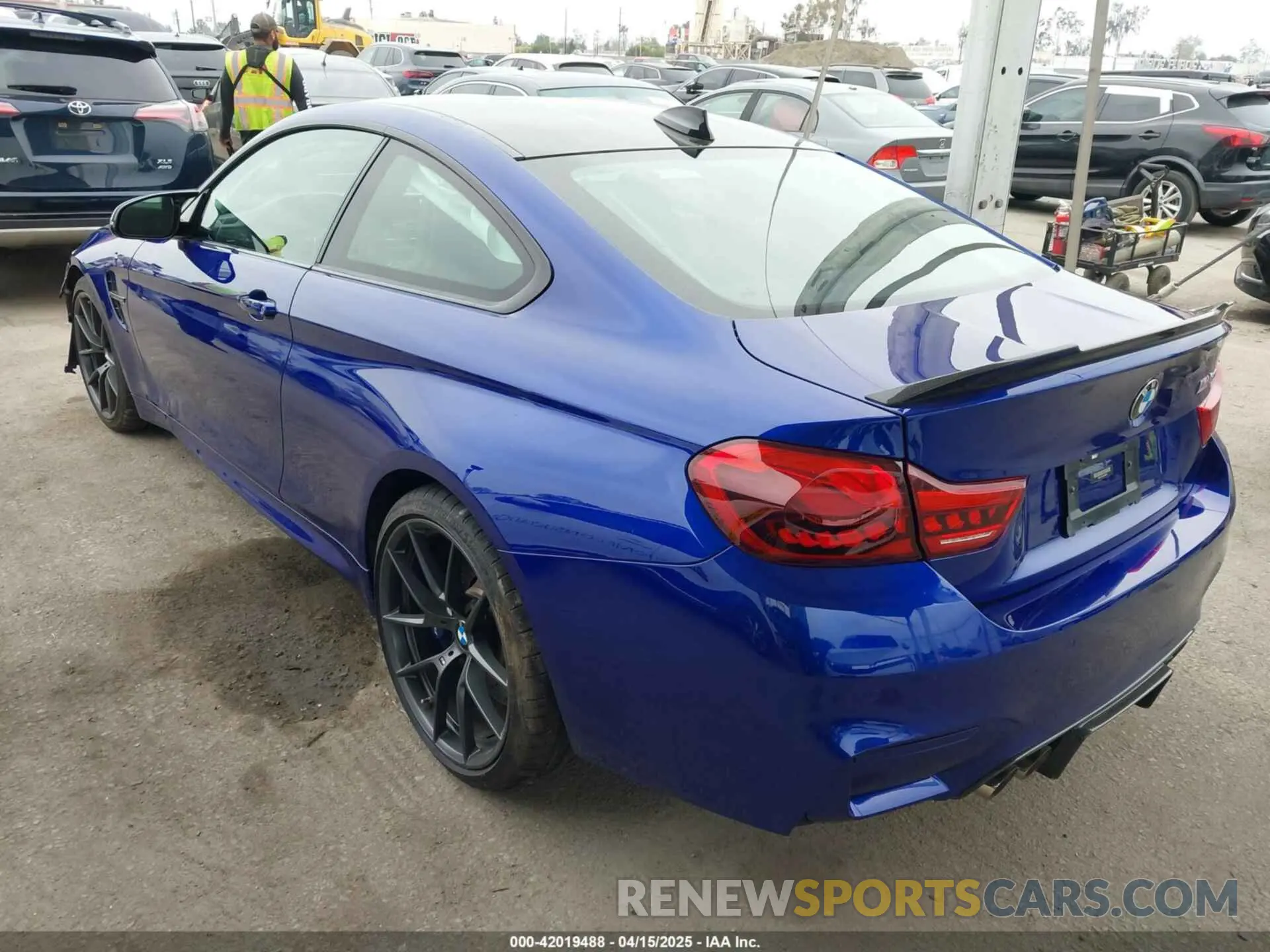 3 Фотография поврежденного автомобиля WBS3S7C02LAH85093 BMW M4 2020