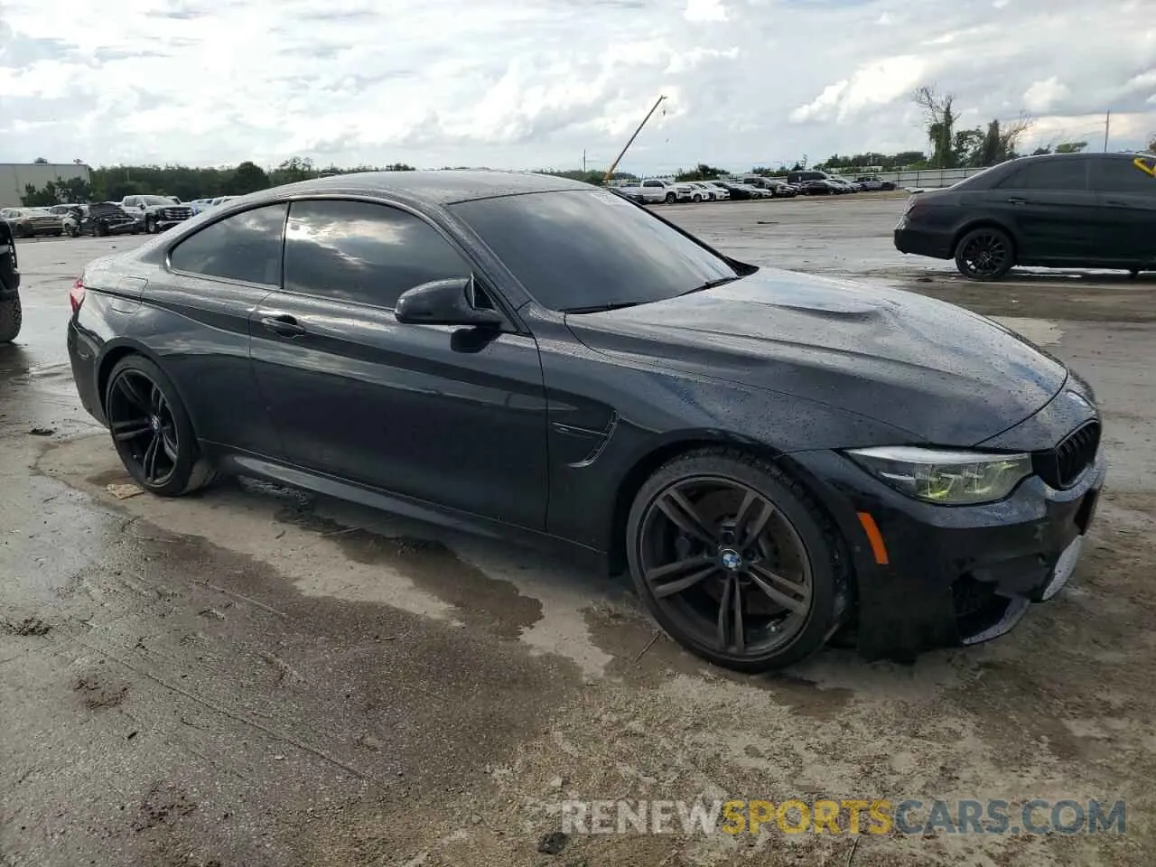 4 Photograph of a damaged car WBS4Y9C02LAH83147 BMW M4 2020