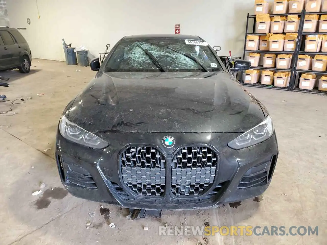 5 Photograph of a damaged car WBA13AR02MCH23714 BMW M4 2021