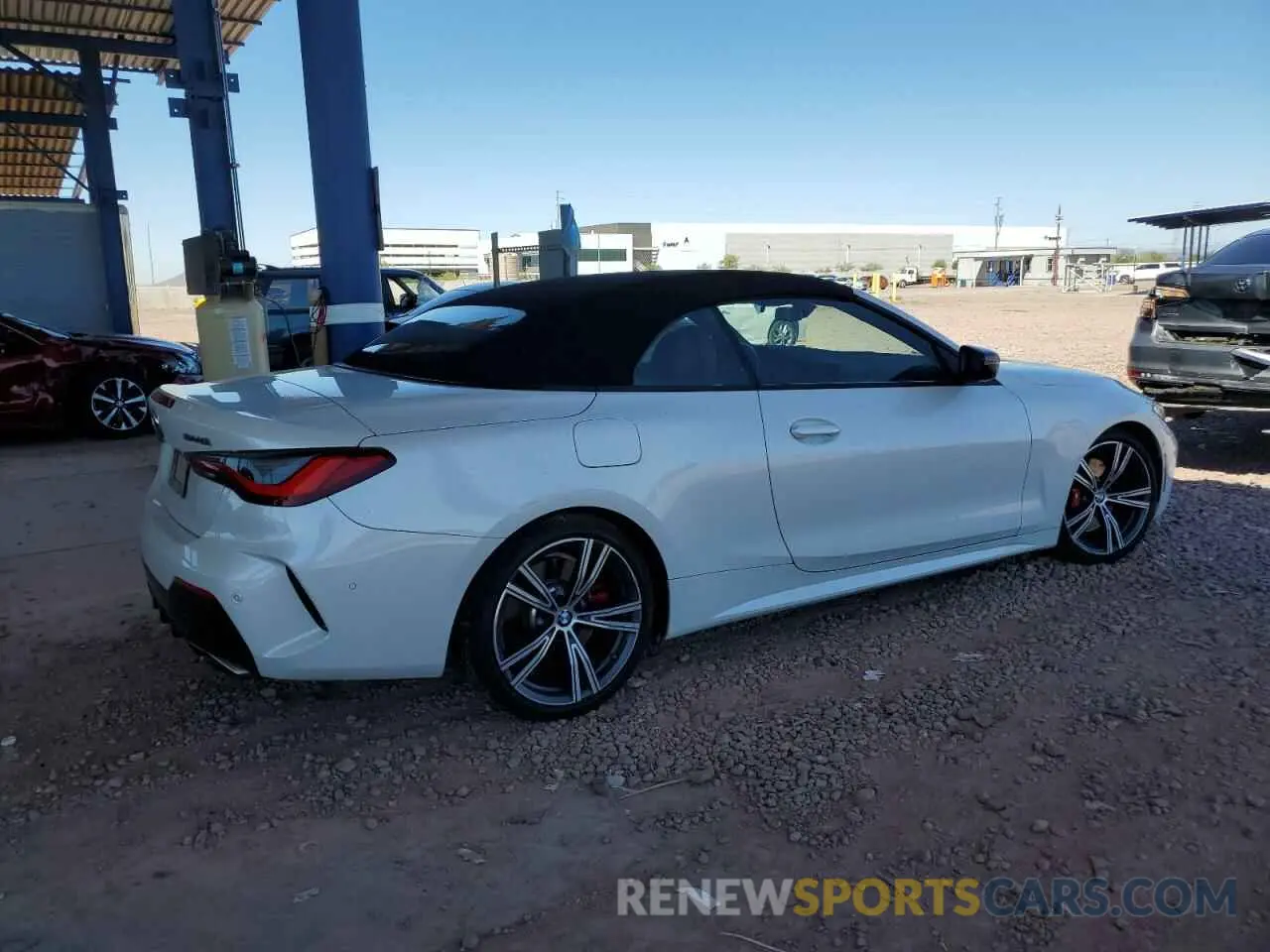 3 Фотография поврежденного автомобиля WBA53AT04MCG99670 BMW M4 2021