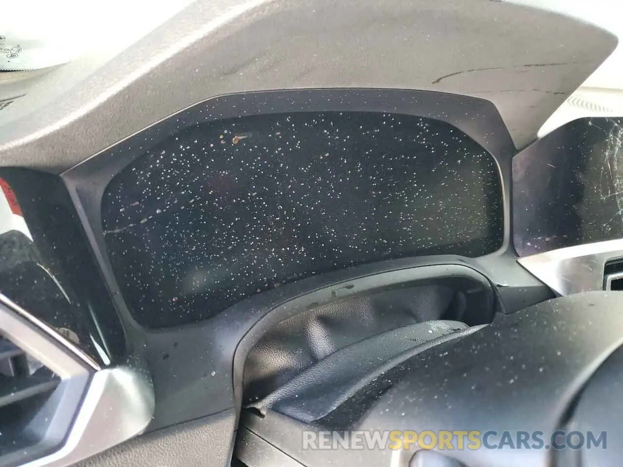 9 Photograph of a damaged car WBS33AZ03MCH13035 BMW M4 2021