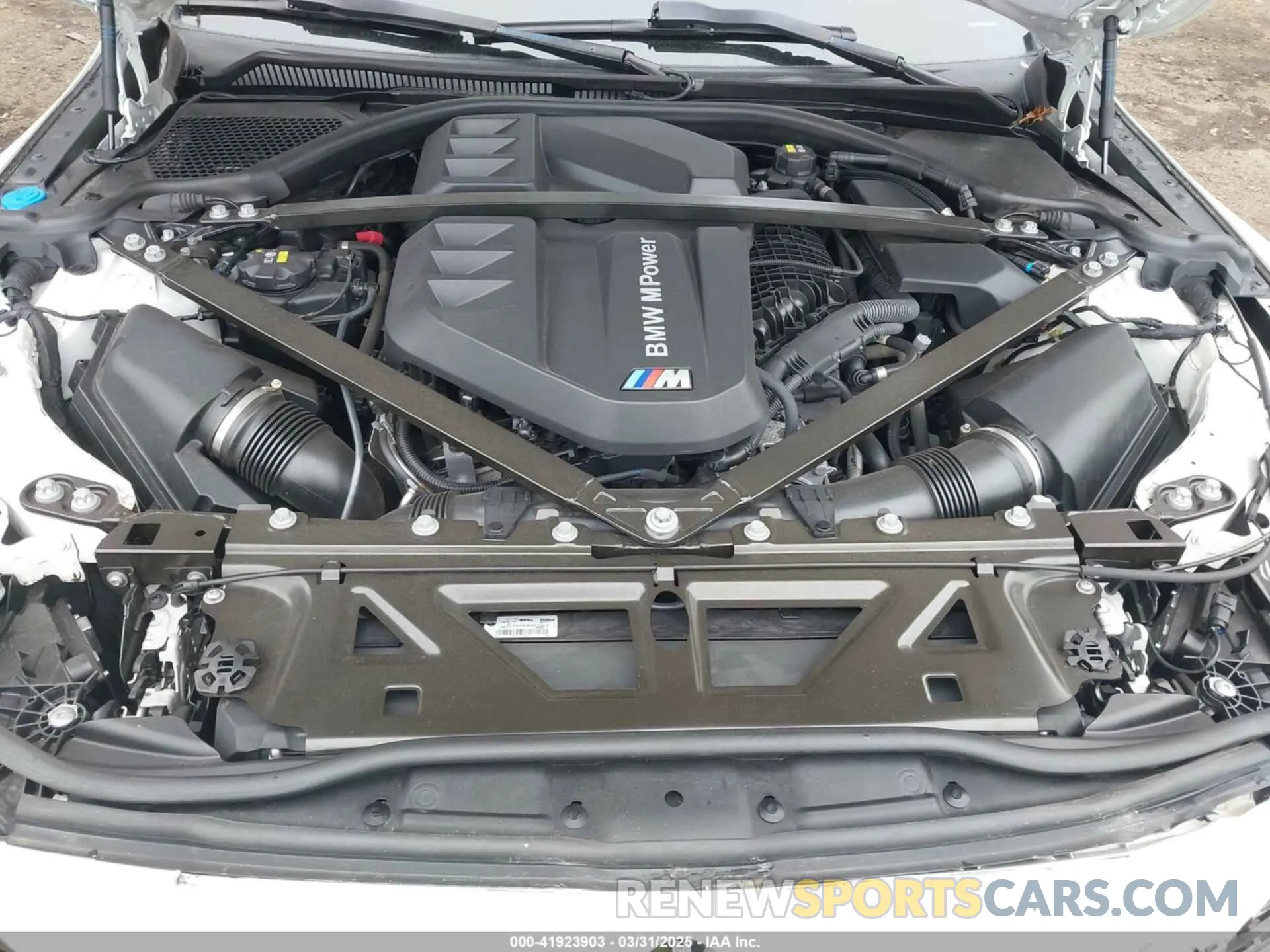 10 Фотография поврежденного автомобиля WBS33AZ01NCK14992 BMW M4 2022