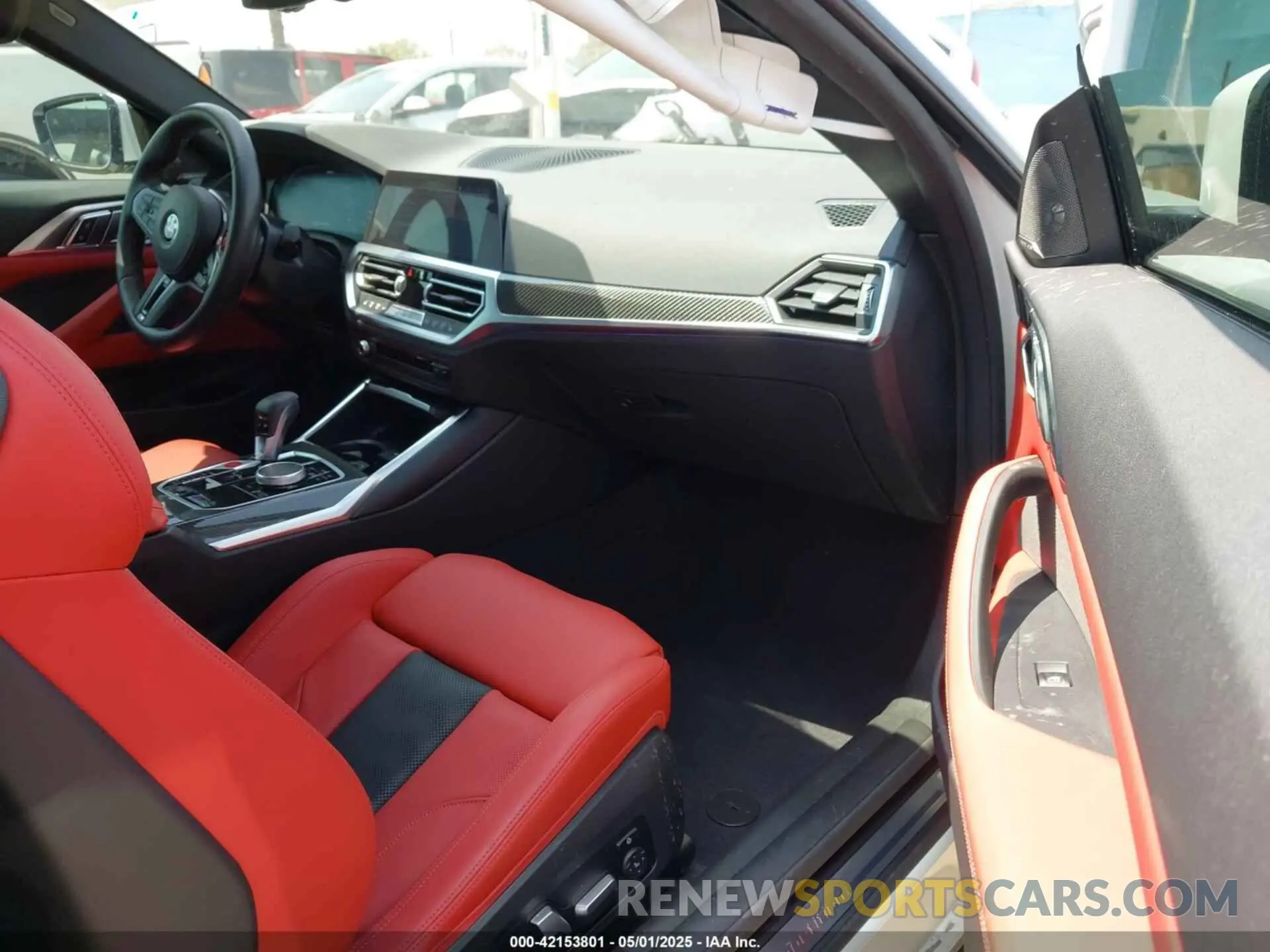 5 Photograph of a damaged car WBS33AZ04NCJ20752 BMW M4 2022