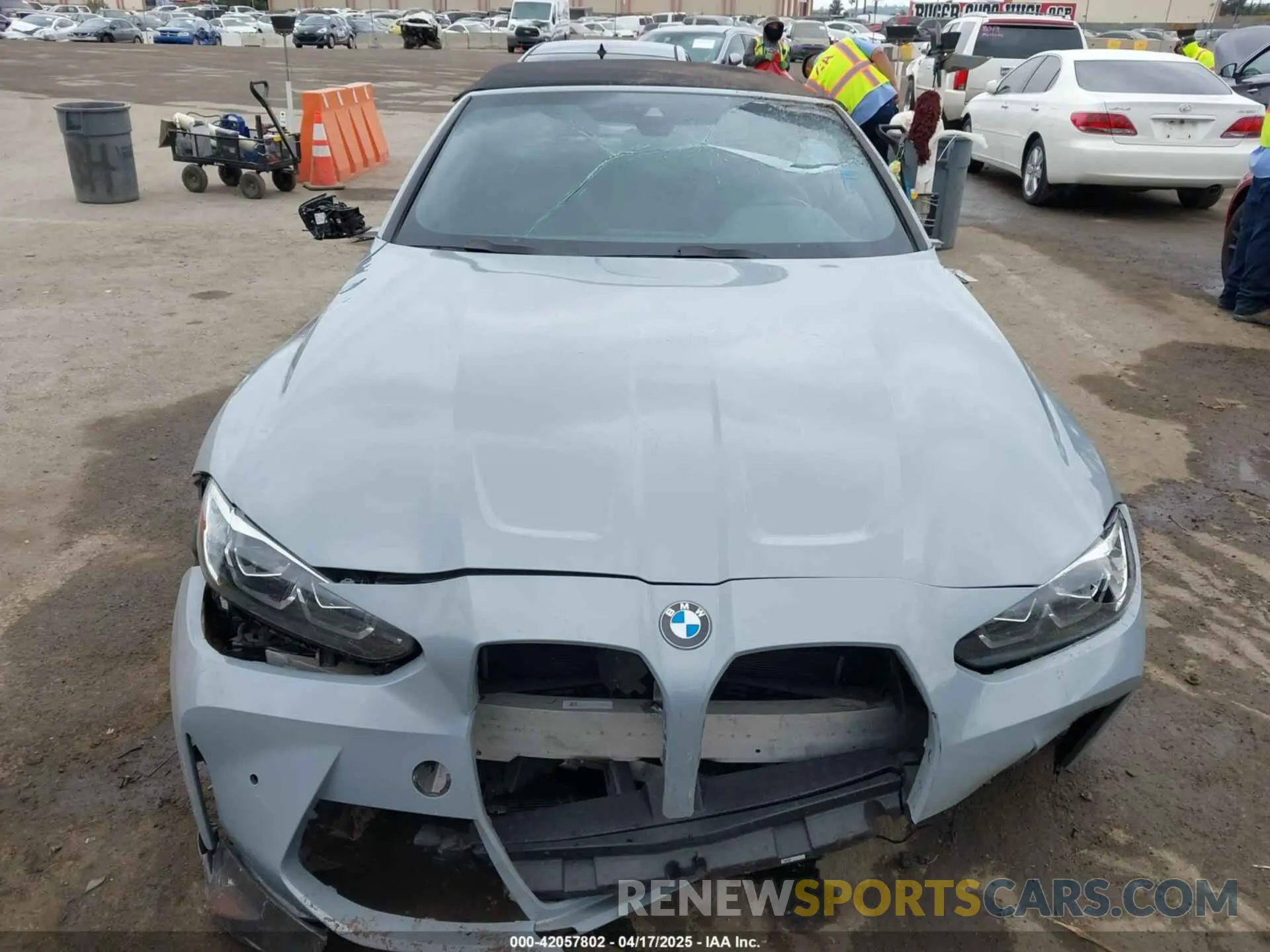 12 Фотография поврежденного автомобиля WBS33BA01NCJ58456 BMW M4 2022