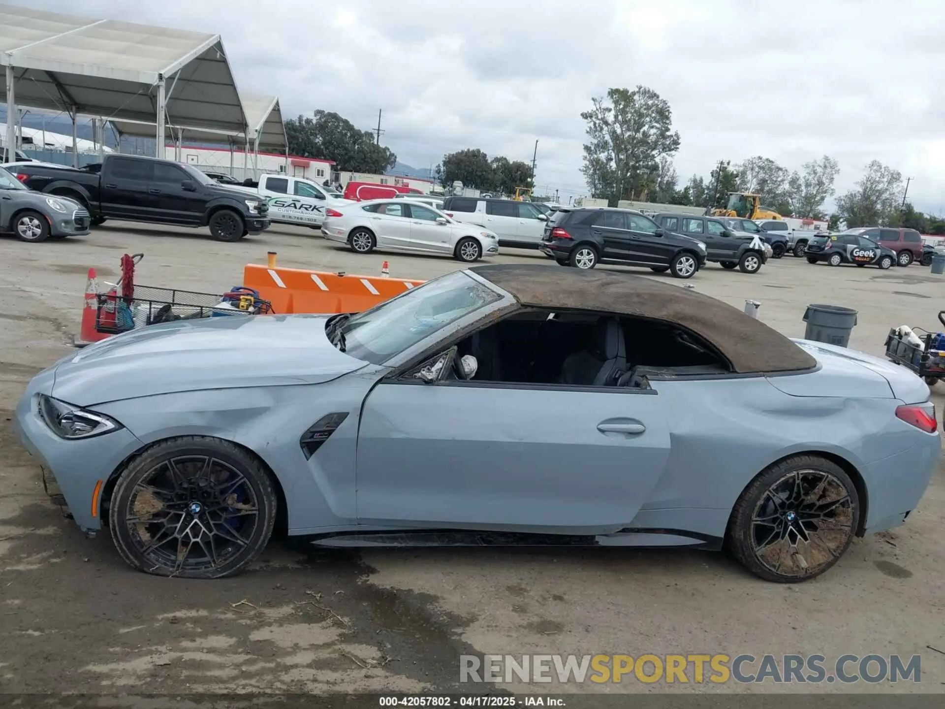 14 Фотография поврежденного автомобиля WBS33BA01NCJ58456 BMW M4 2022