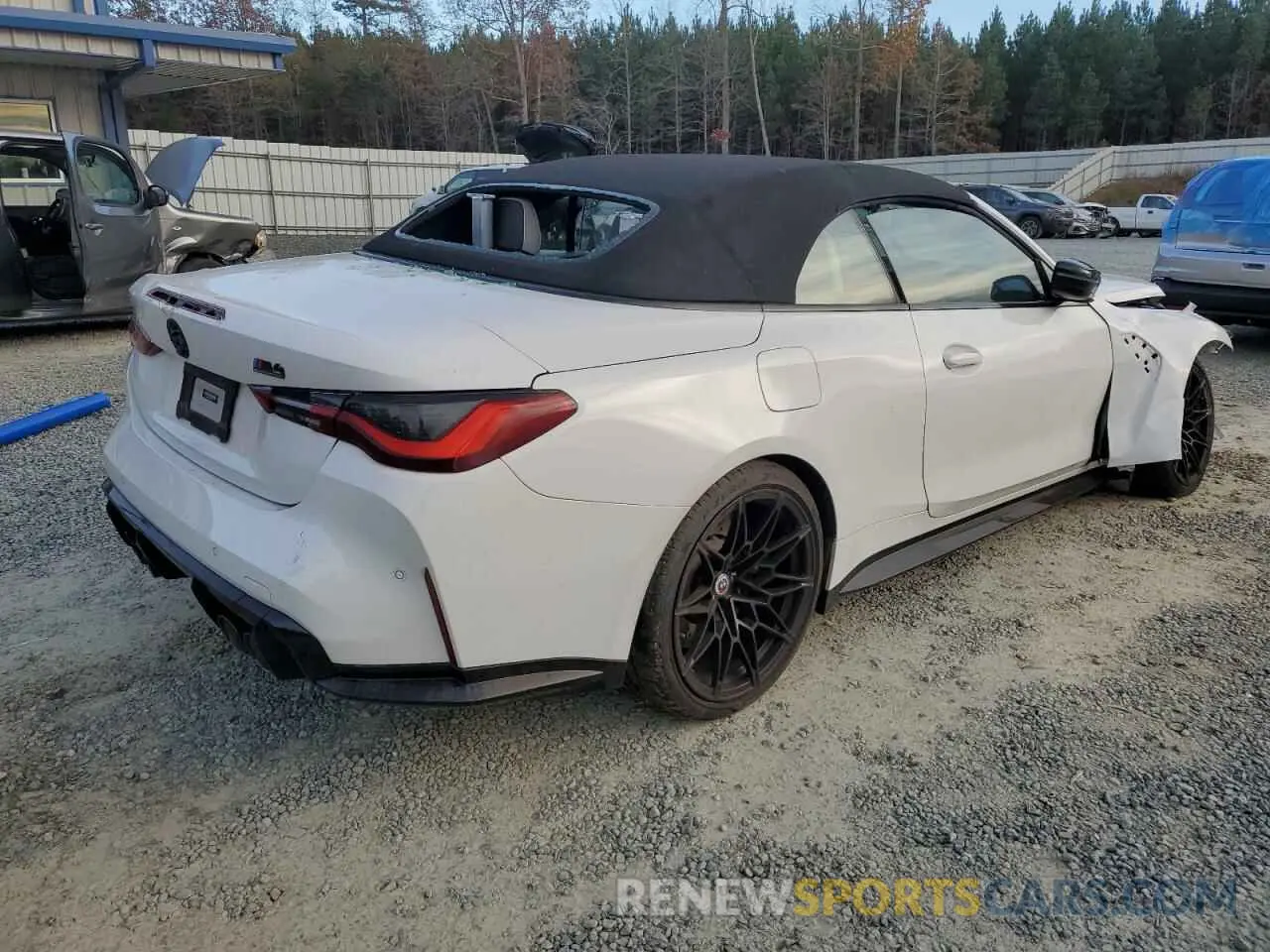 3 Фотография поврежденного автомобиля WBS33BA03NCK37773 BMW M4 2022