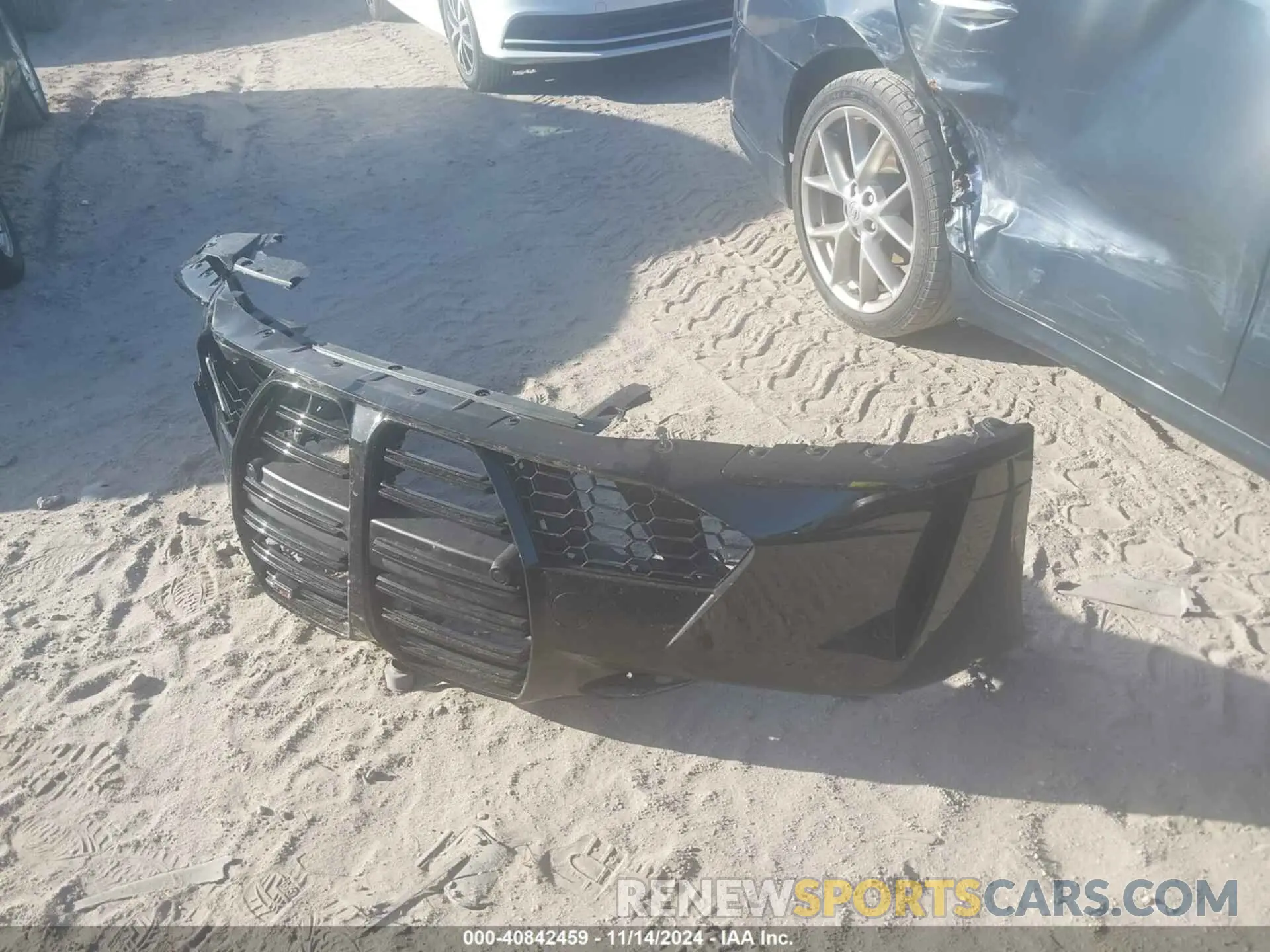 11 Photograph of a damaged car WBS33BA04NCJ13253 BMW M4 2022