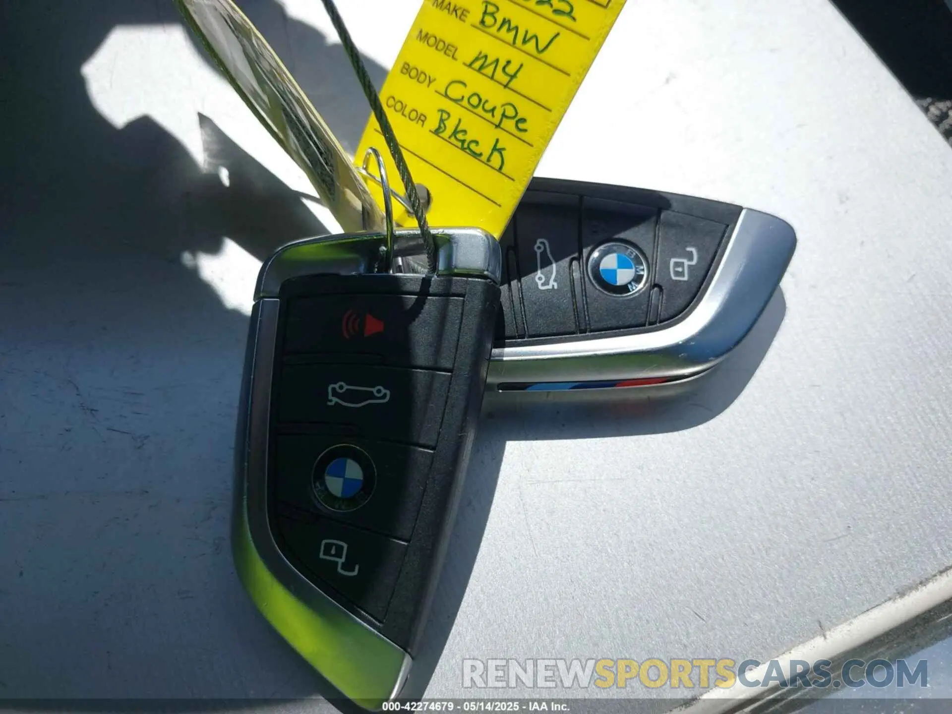 11 Фотография поврежденного автомобиля WBS33BA05NCJ57830 BMW M4 2022