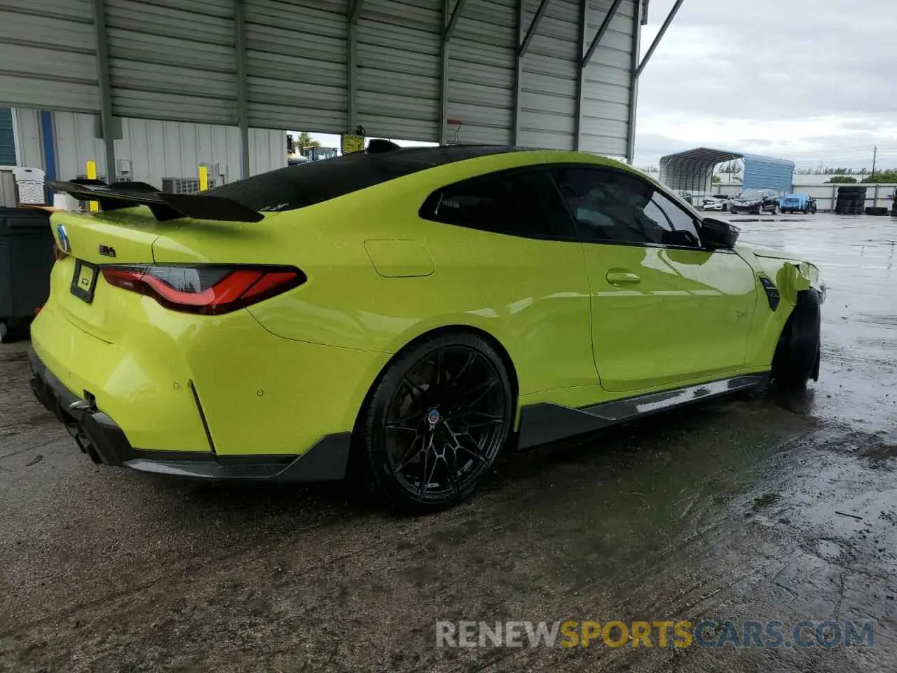 3 Photograph of a damaged car WBS43AZ01NCJ66916 BMW M4 2022