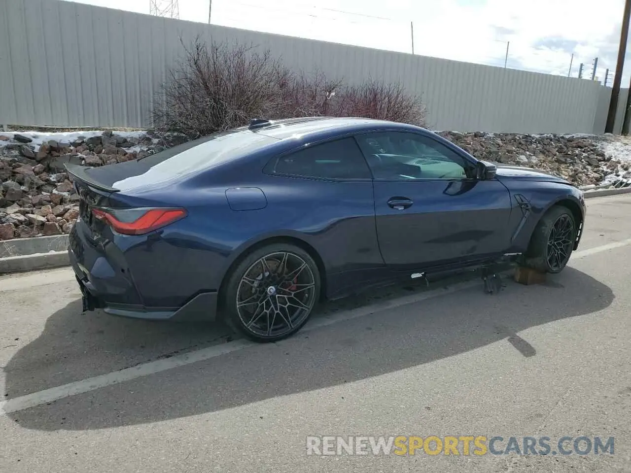 3 Фотография поврежденного автомобиля WBS43AZ01NCK91432 BMW M4 2022