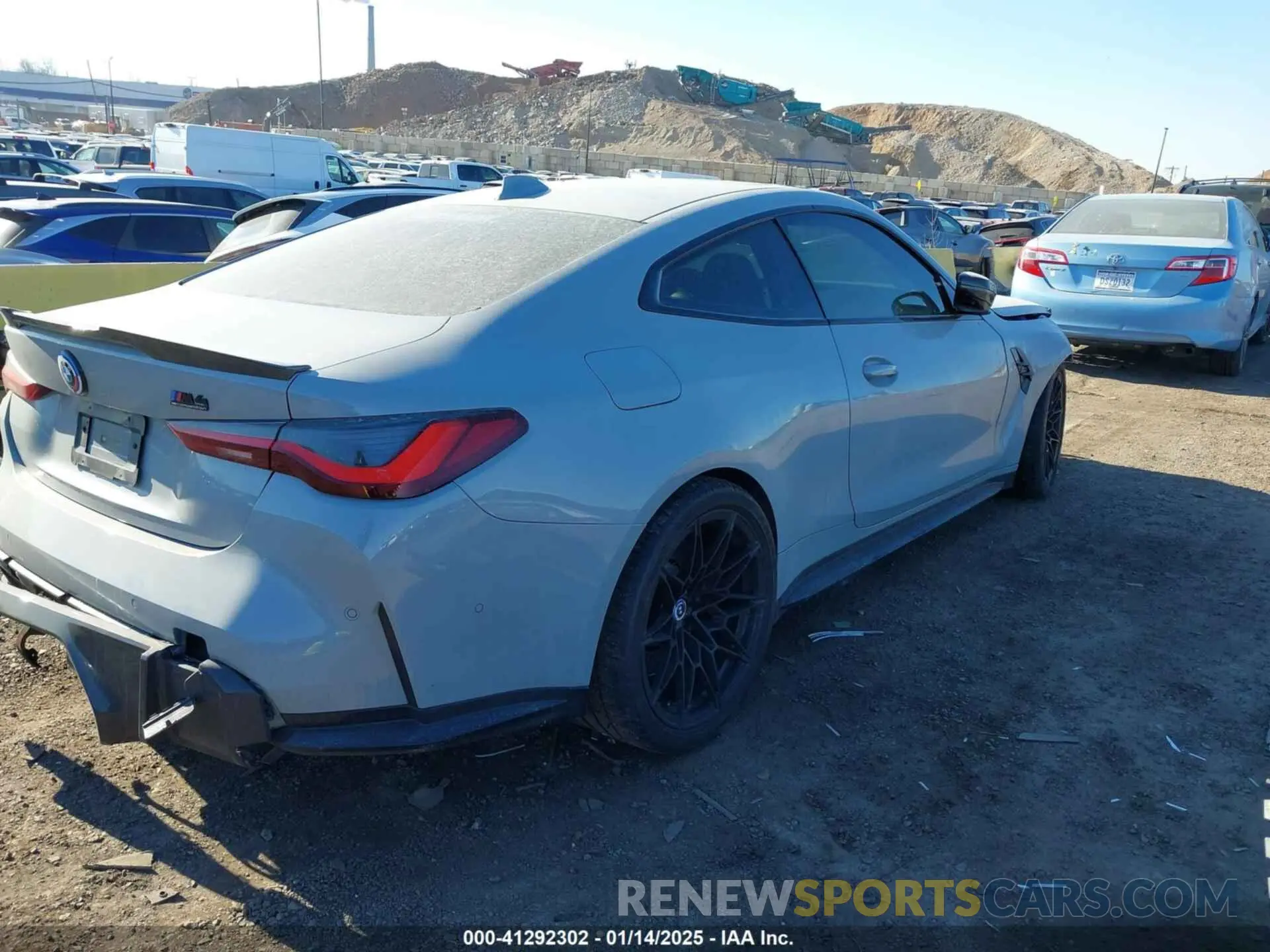 4 Photograph of a damaged car WBS43AZ02NCK30252 BMW M4 2022