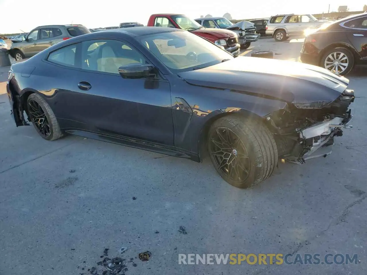 4 Photograph of a damaged car WBS43AZ03NCK35637 BMW M4 2022
