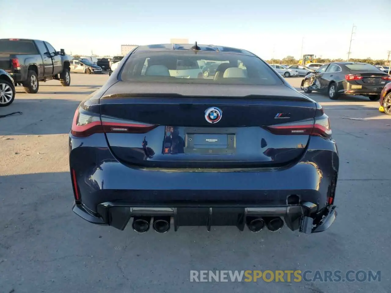 6 Photograph of a damaged car WBS43AZ03NCK35637 BMW M4 2022