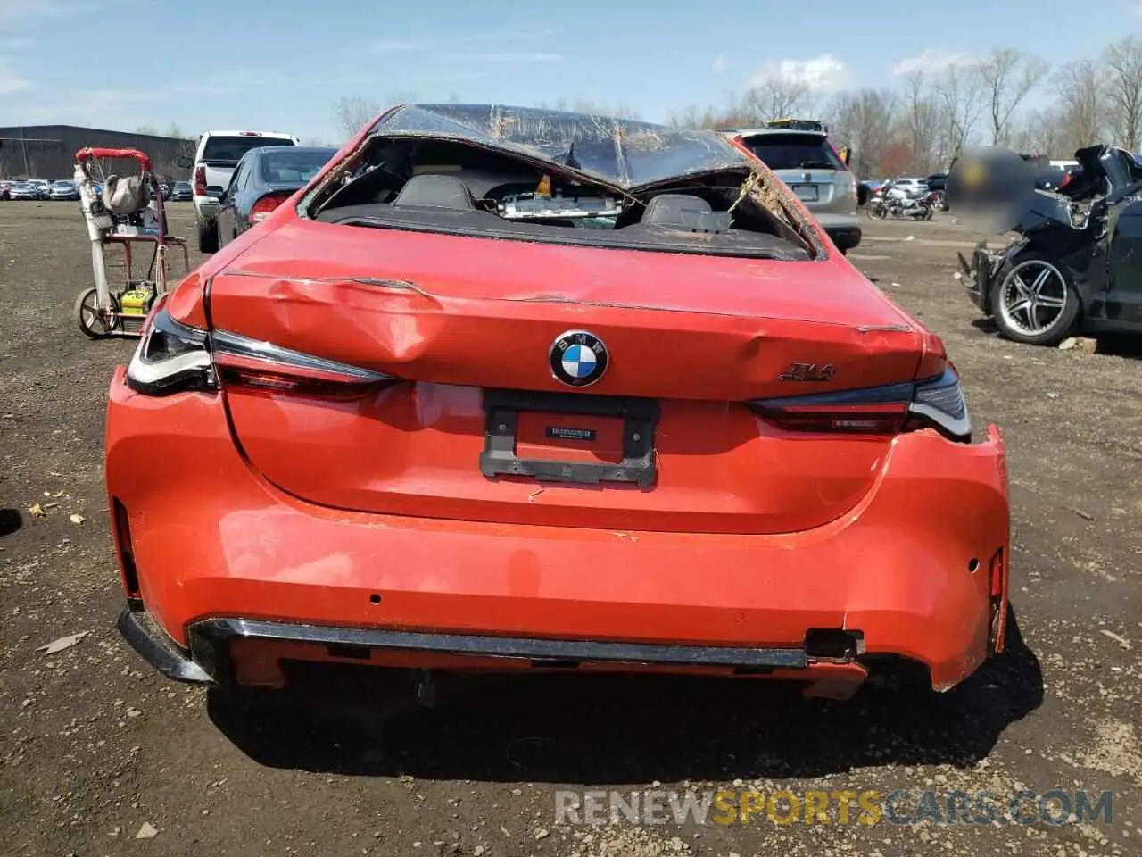 6 Photograph of a damaged car WBS43AZ08NCH60793 BMW M4 2022