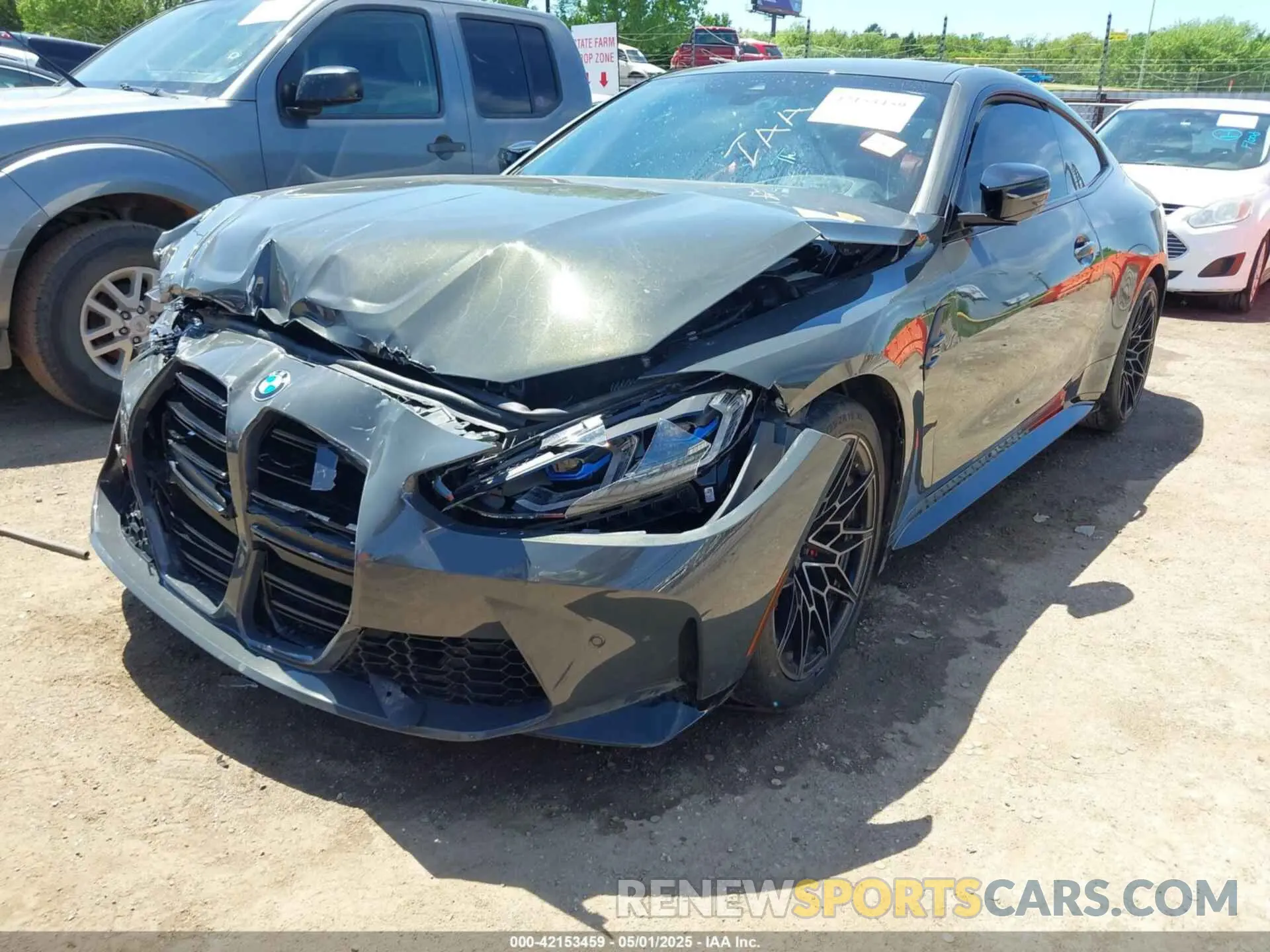 2 Photograph of a damaged car WBS43AZ0XNCK13103 BMW M4 2022