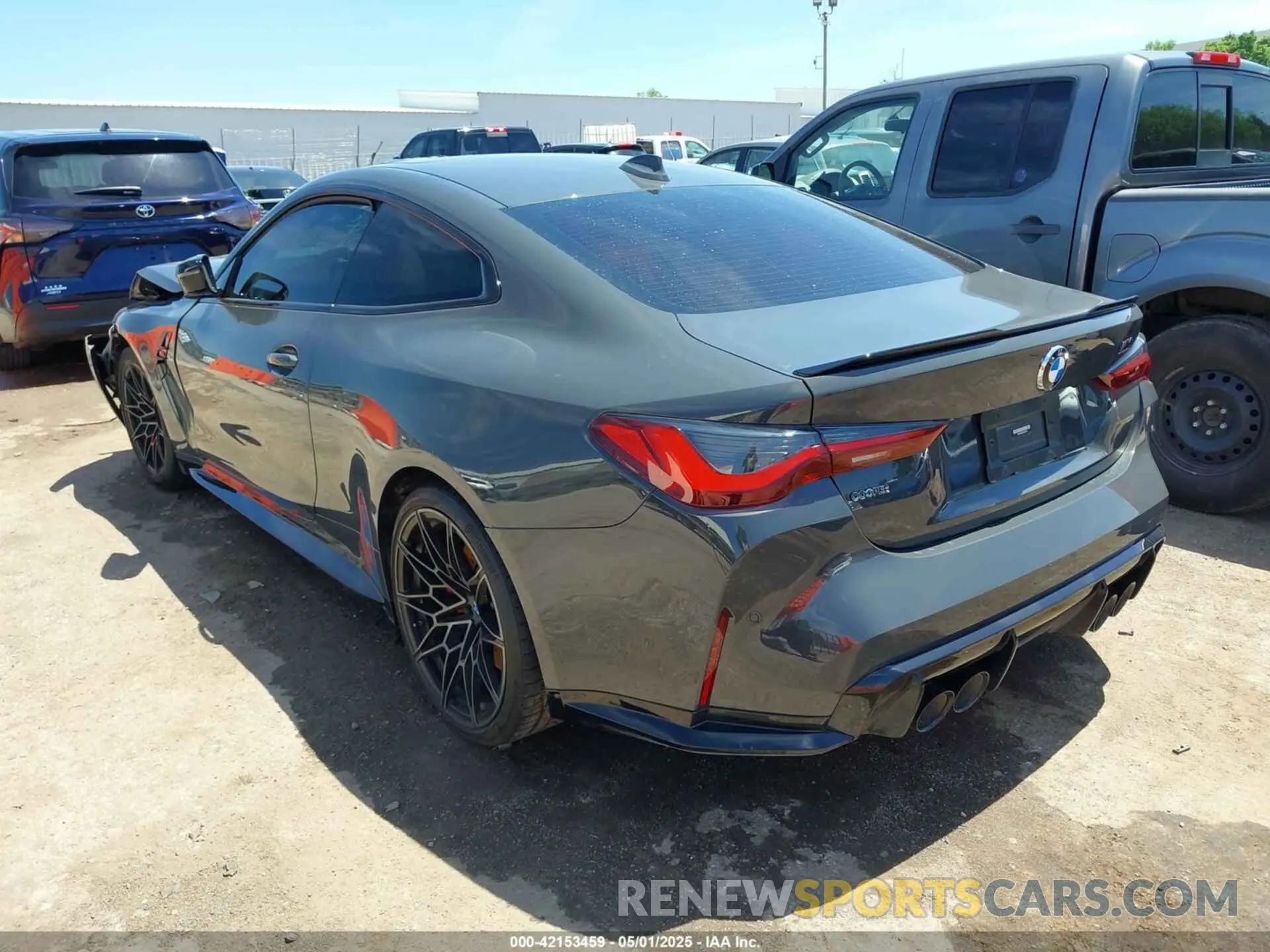 3 Photograph of a damaged car WBS43AZ0XNCK13103 BMW M4 2022