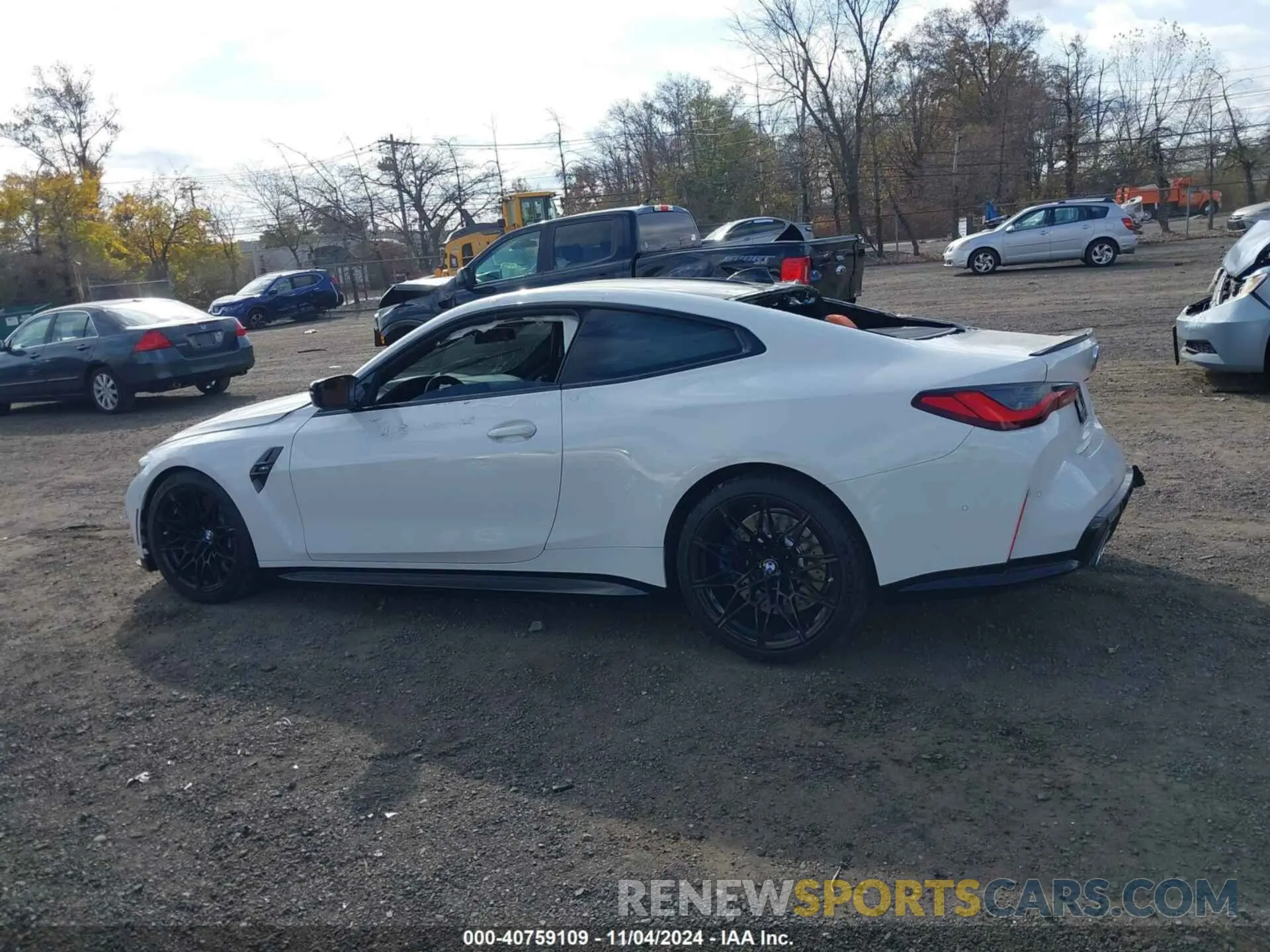 13 Photograph of a damaged car WBS53AZ04NCJ61472 BMW M4 2022