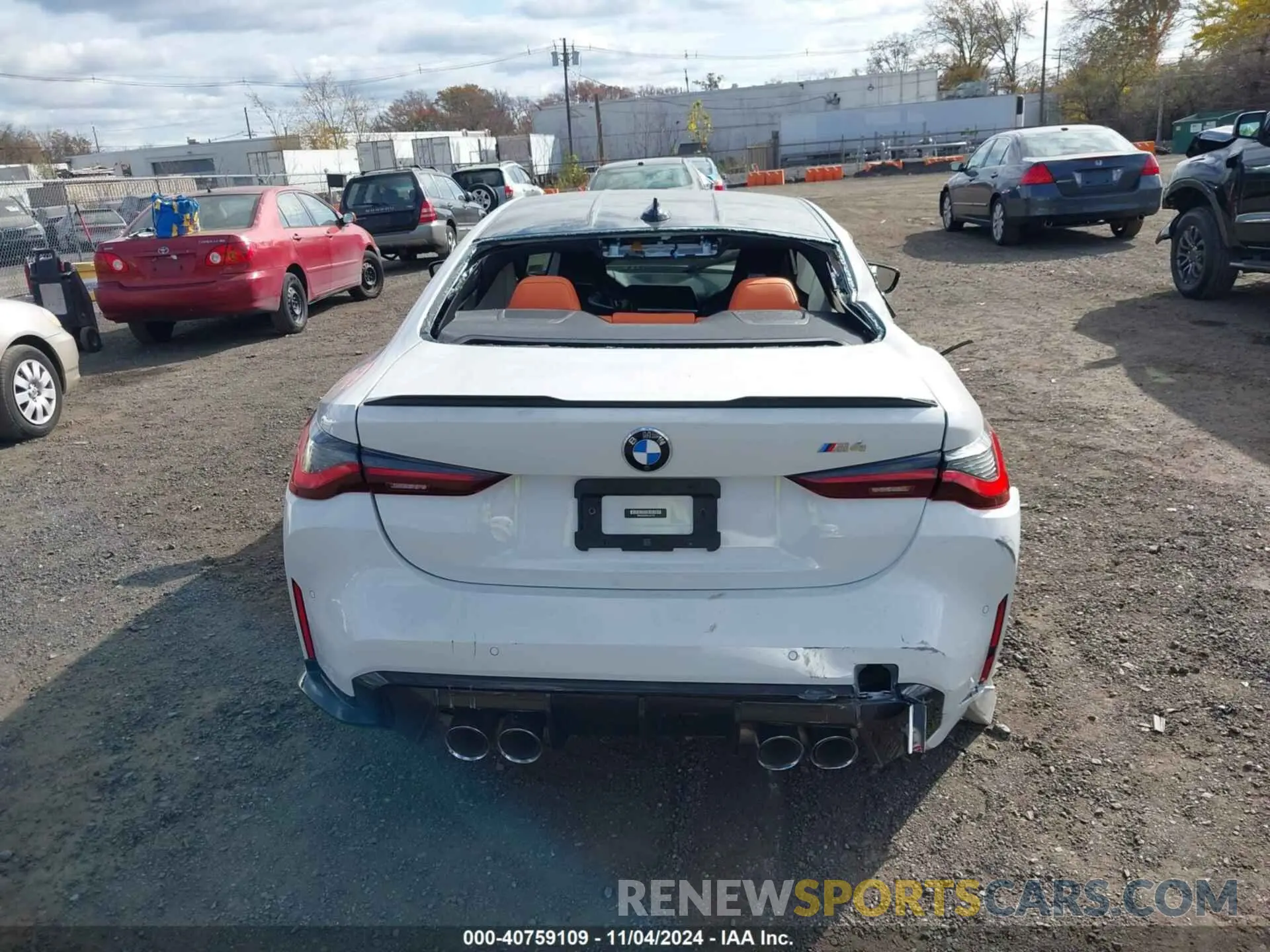 15 Photograph of a damaged car WBS53AZ04NCJ61472 BMW M4 2022