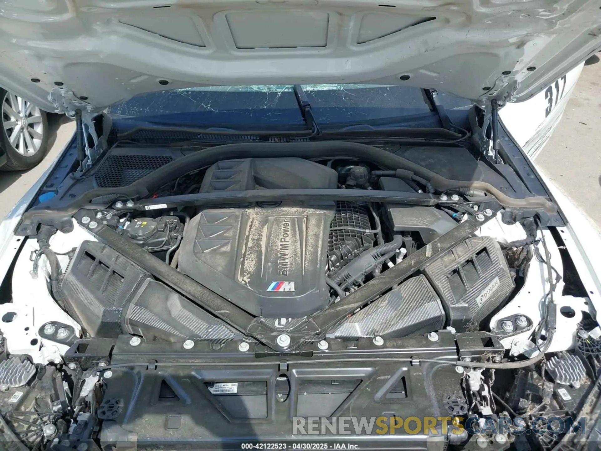 10 Фотография поврежденного автомобиля WBS43AZ03PCM82921 BMW M4 2023