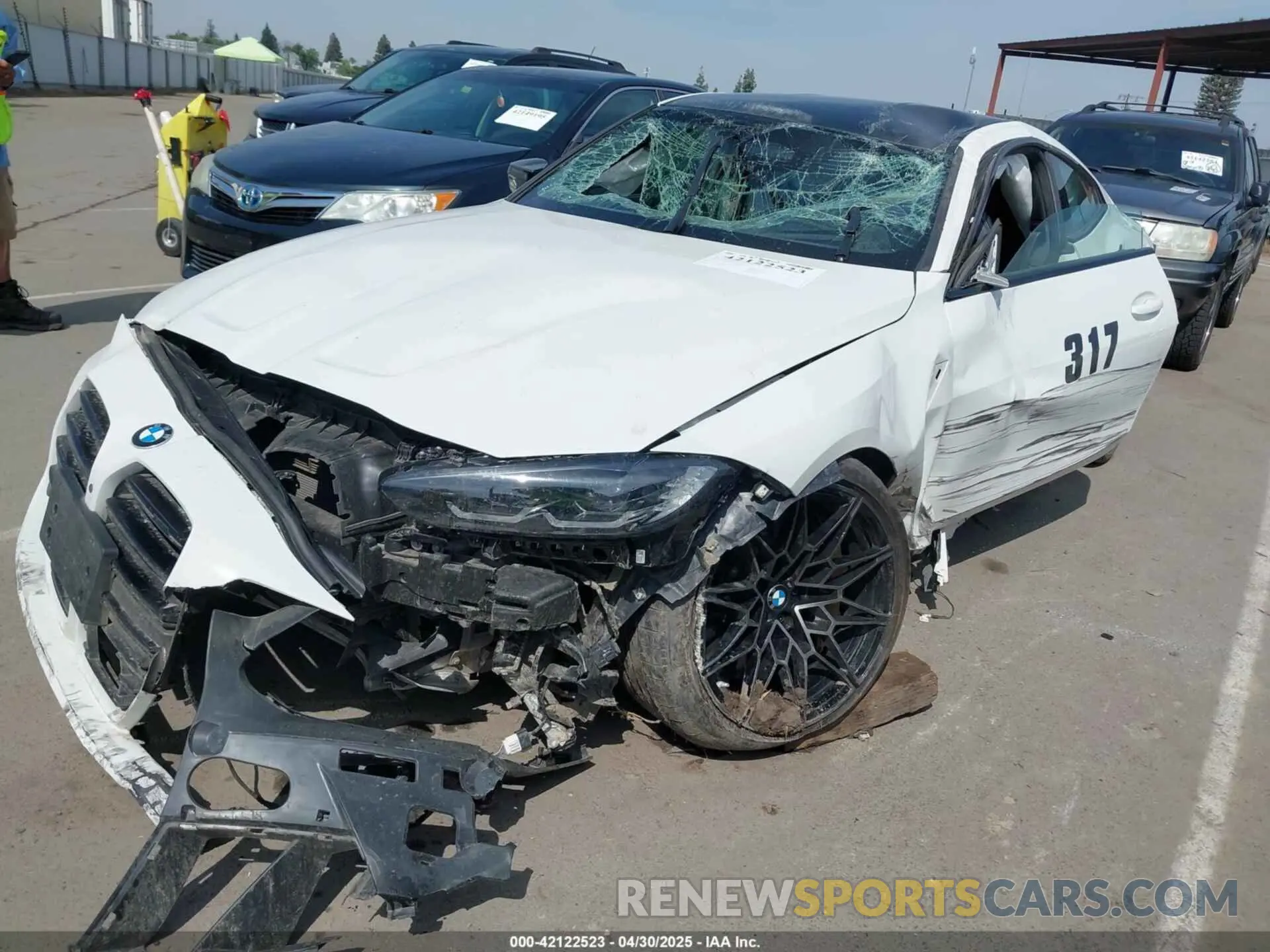 2 Фотография поврежденного автомобиля WBS43AZ03PCM82921 BMW M4 2023
