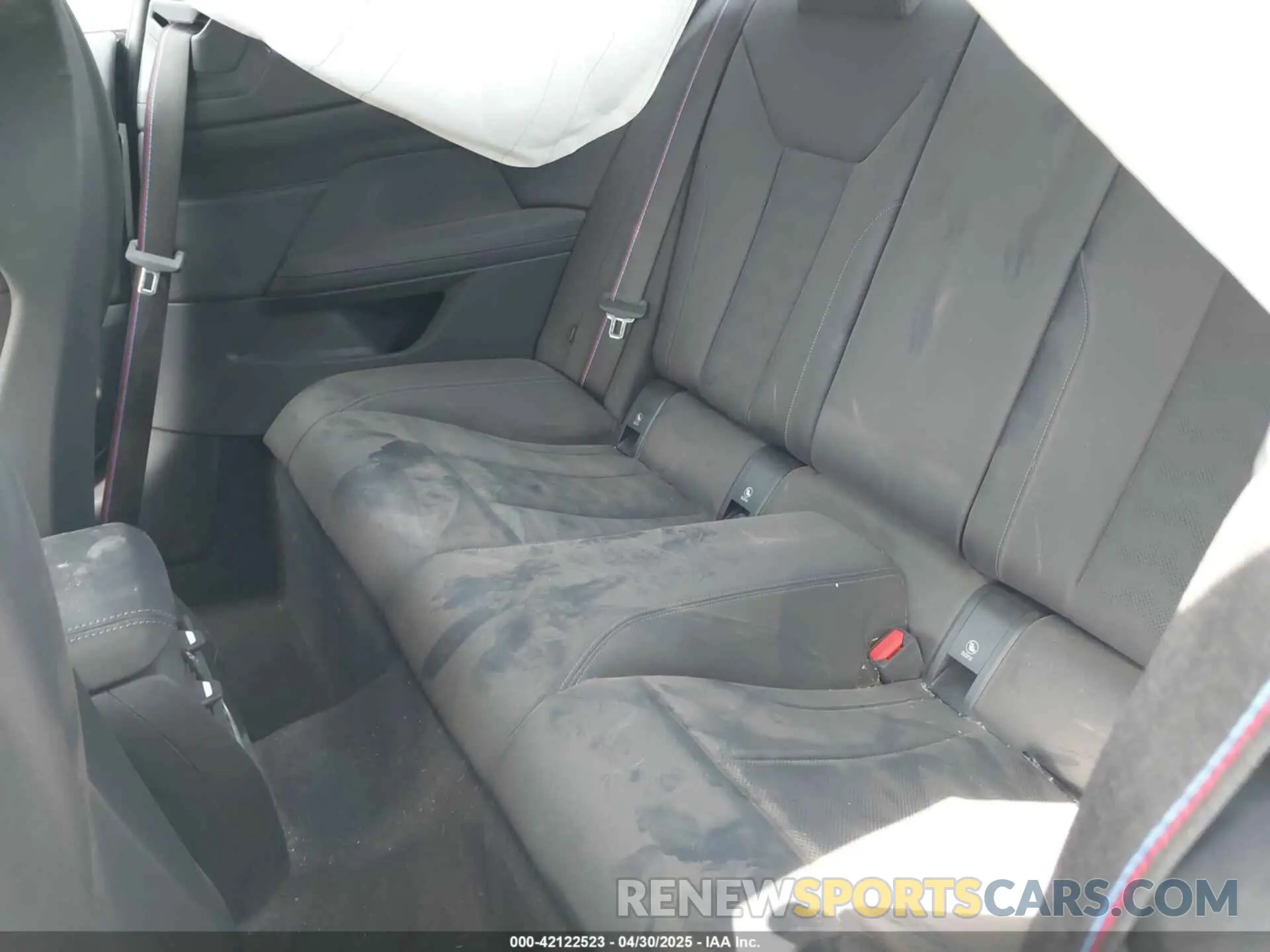 8 Фотография поврежденного автомобиля WBS43AZ03PCM82921 BMW M4 2023