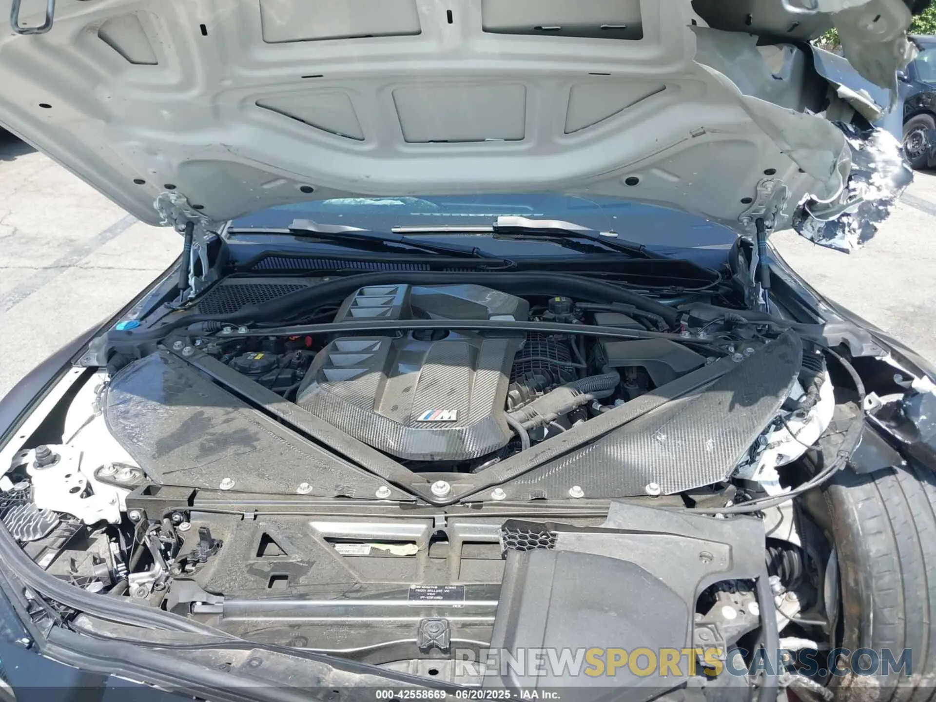 10 Photograph of a damaged car WBS43AZ08PCL39303 BMW M4 2023