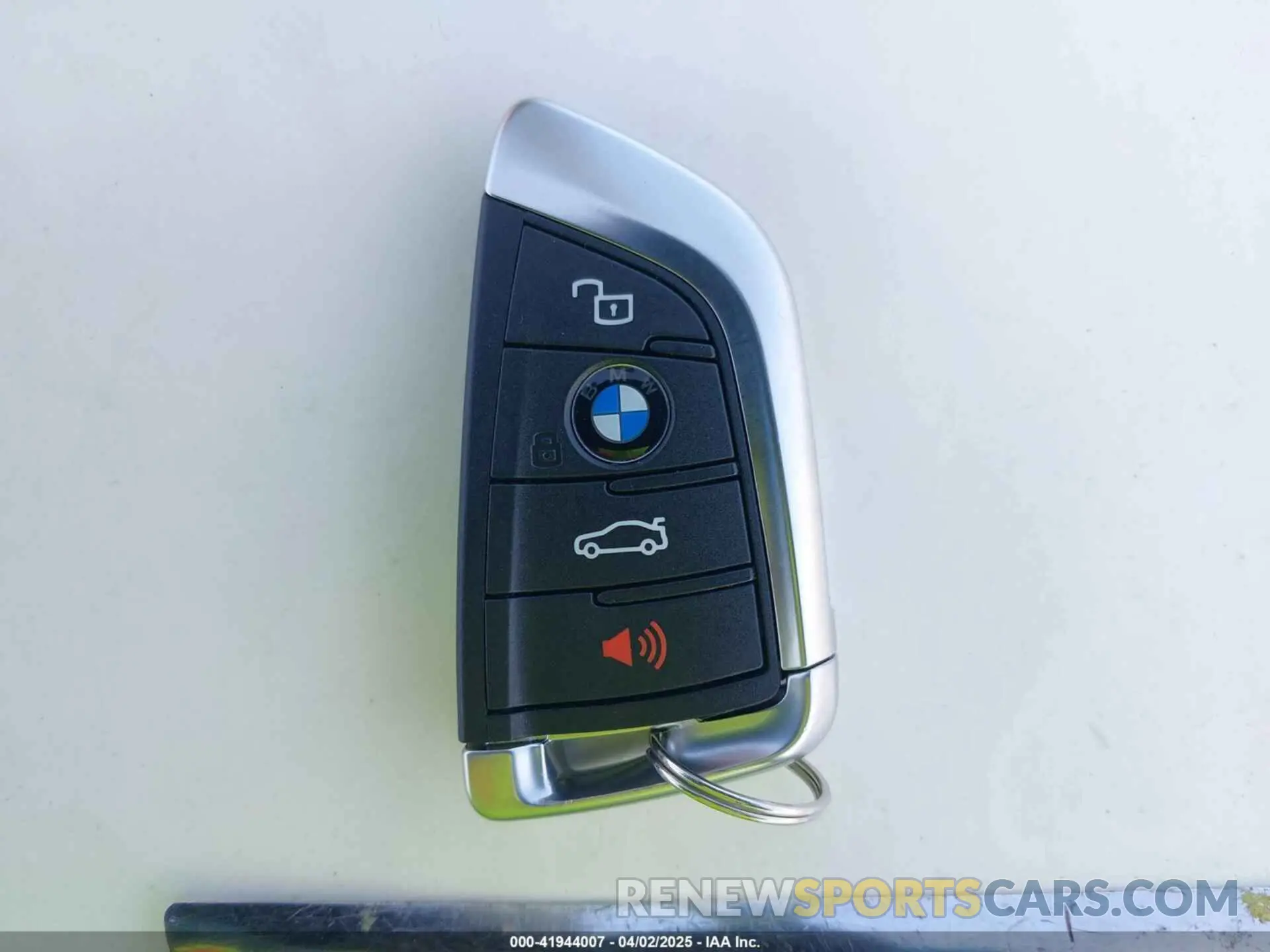 11 Фотография поврежденного автомобиля WBS63AZ00PCL29096 BMW M4 2023