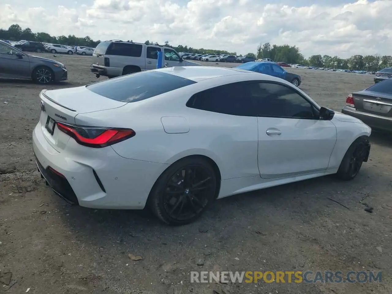 3 Фотография поврежденного автомобиля WBA83AP03RCN43860 BMW M4 2024