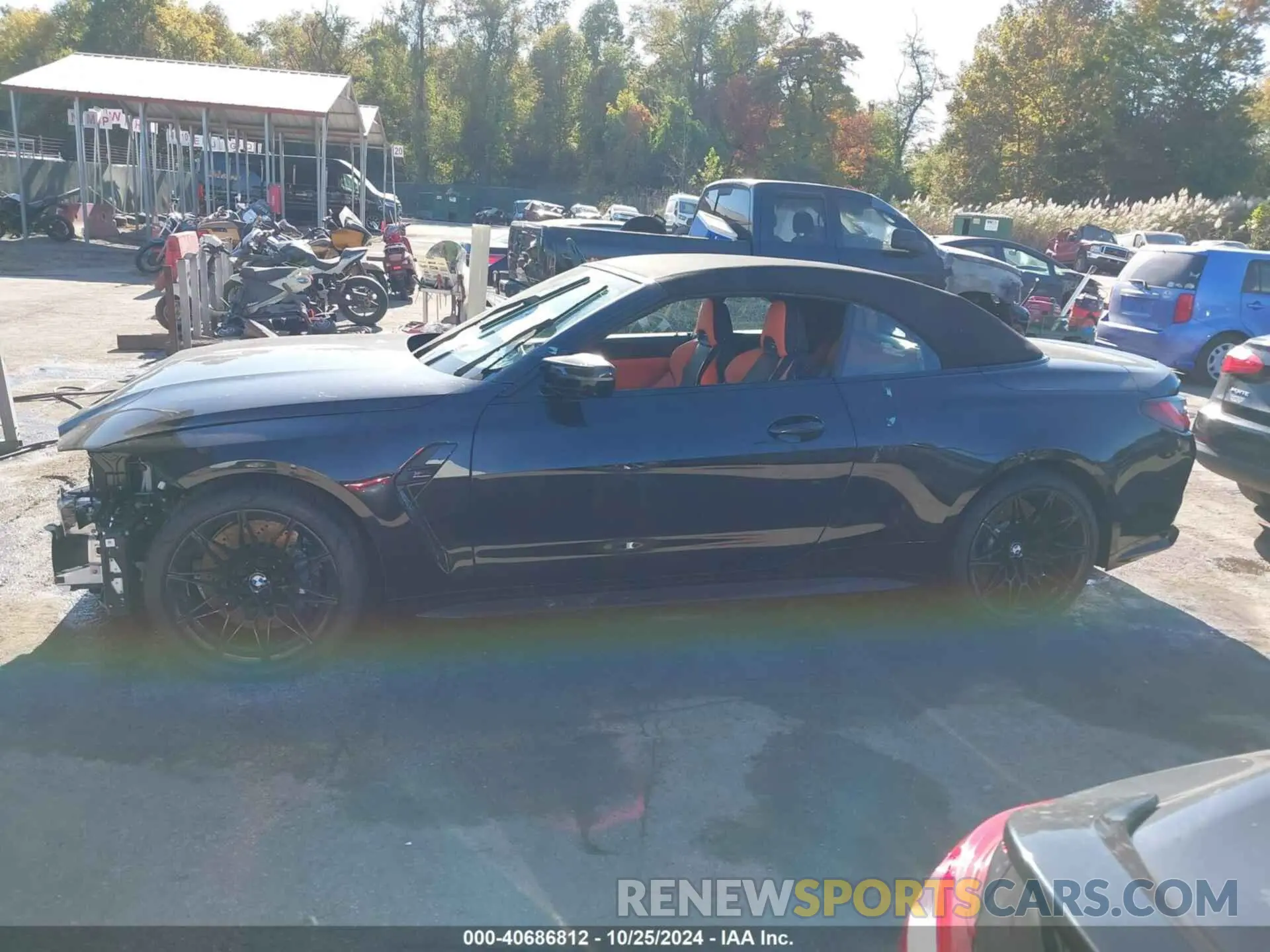 14 Photograph of a damaged car WBS33BA04RCP83049 BMW M4 2024