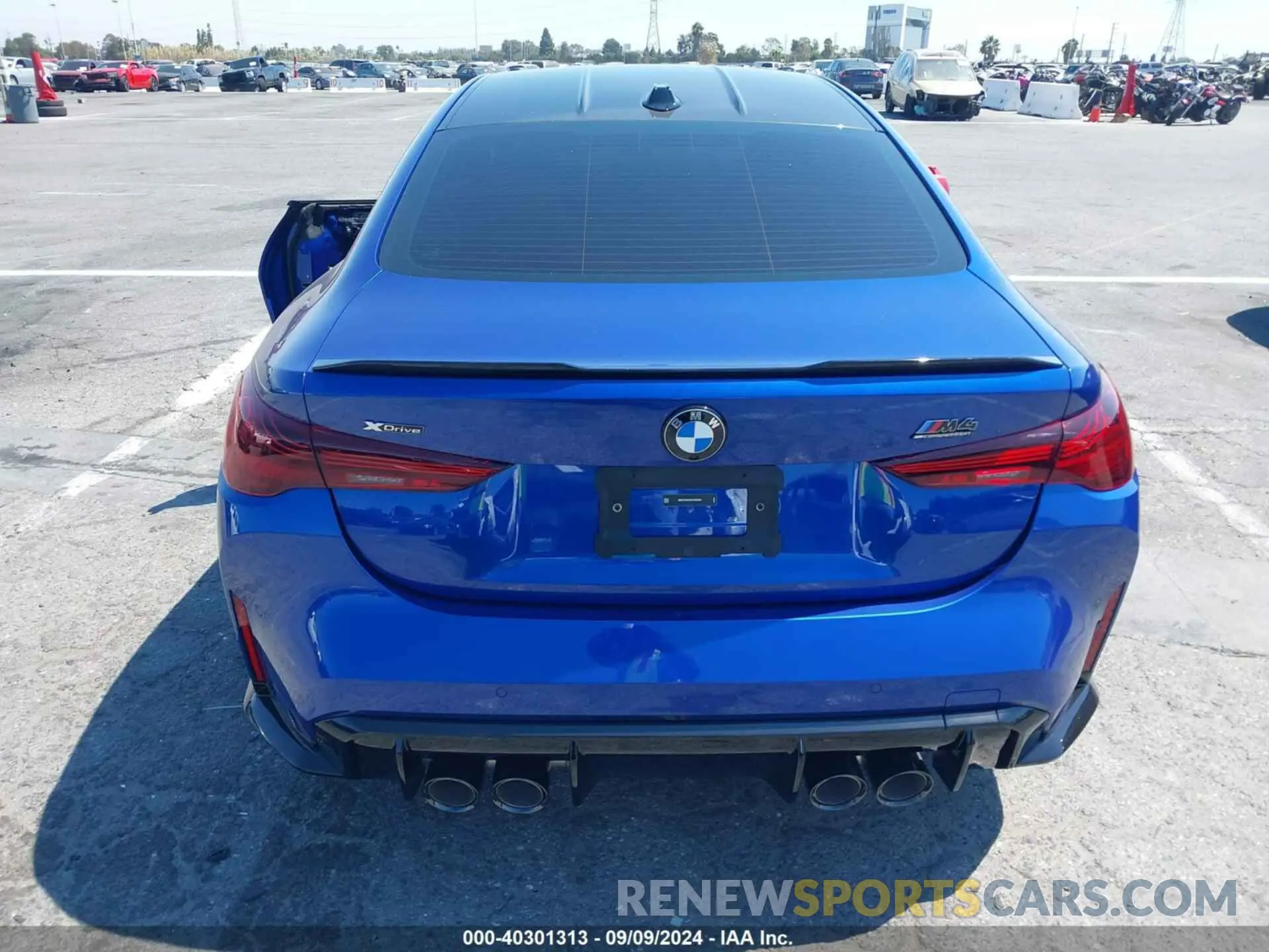 16 Photograph of a damaged car WBS33HK02SCS92664 BMW M4 2025