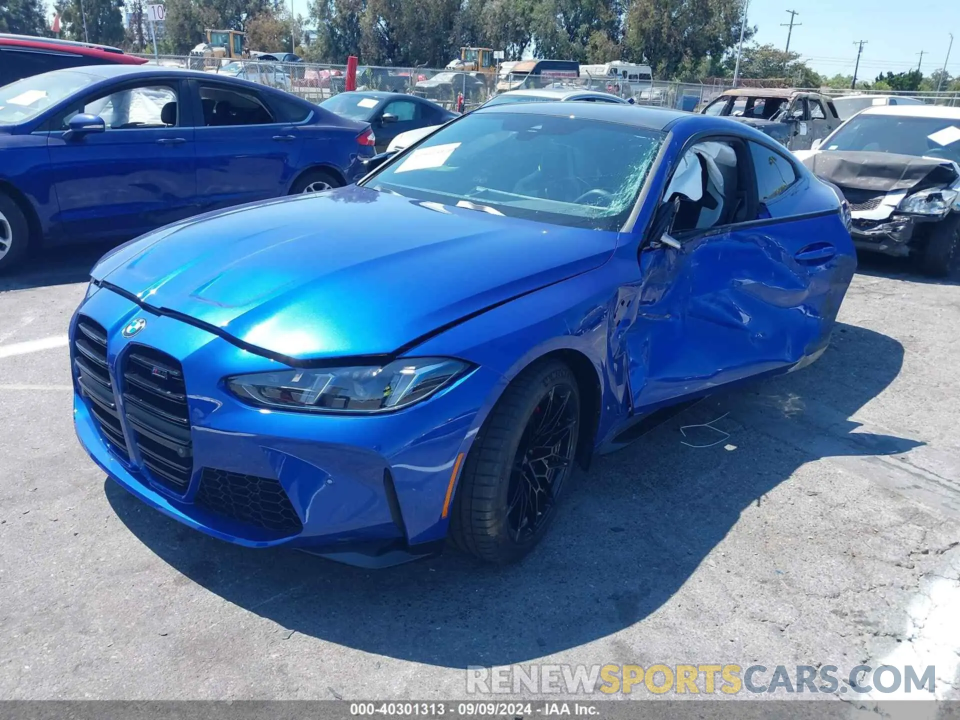 2 Photograph of a damaged car WBS33HK02SCS92664 BMW M4 2025