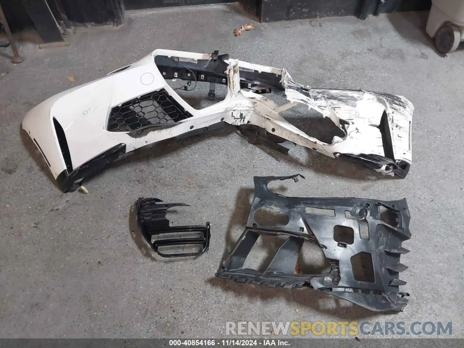 11 Фотография поврежденного автомобиля WBS33HK06SCS96667 BMW M4 2025