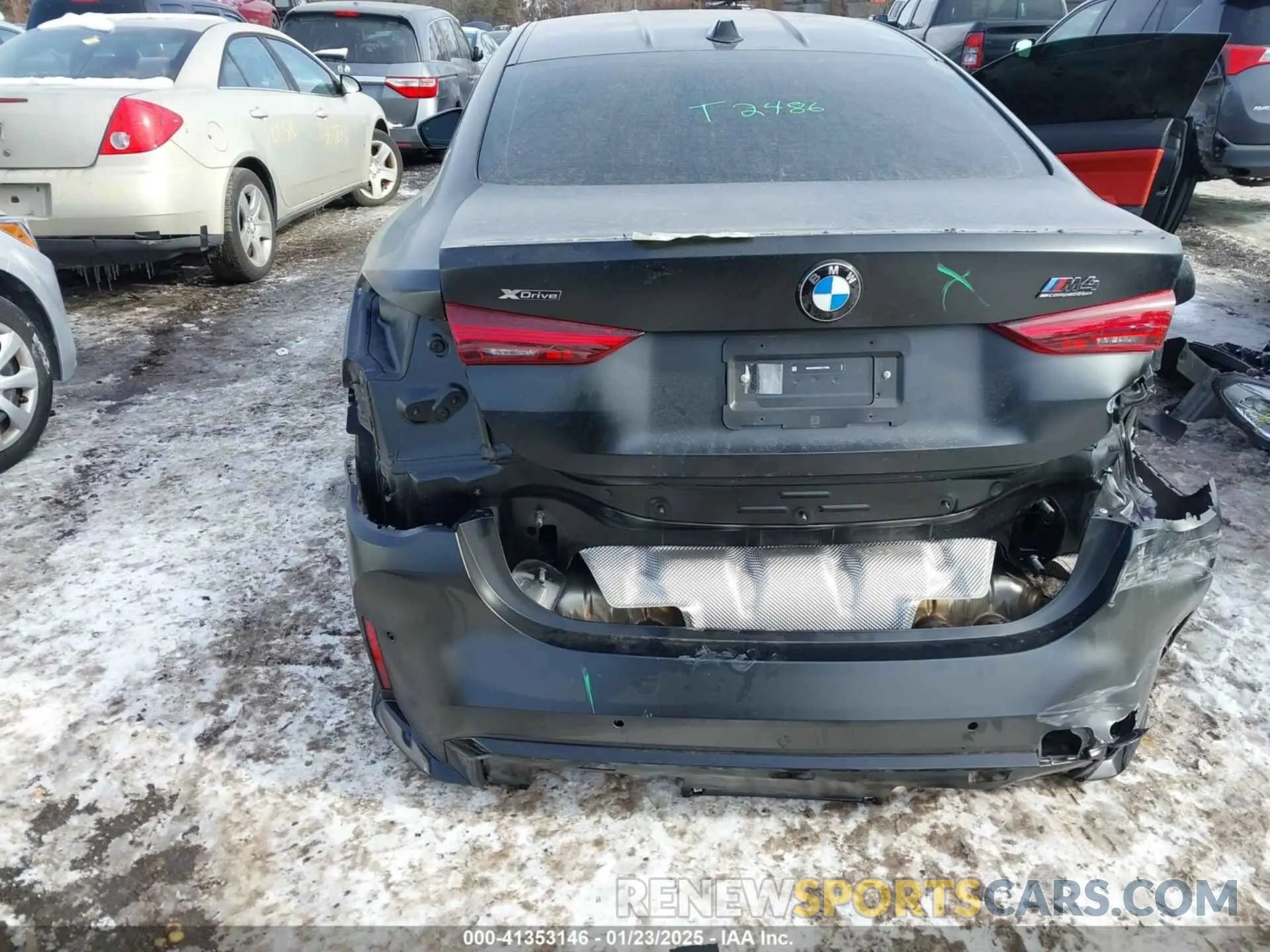 18 Photograph of a damaged car WBS33HK0XSCT17505 BMW M4 2025