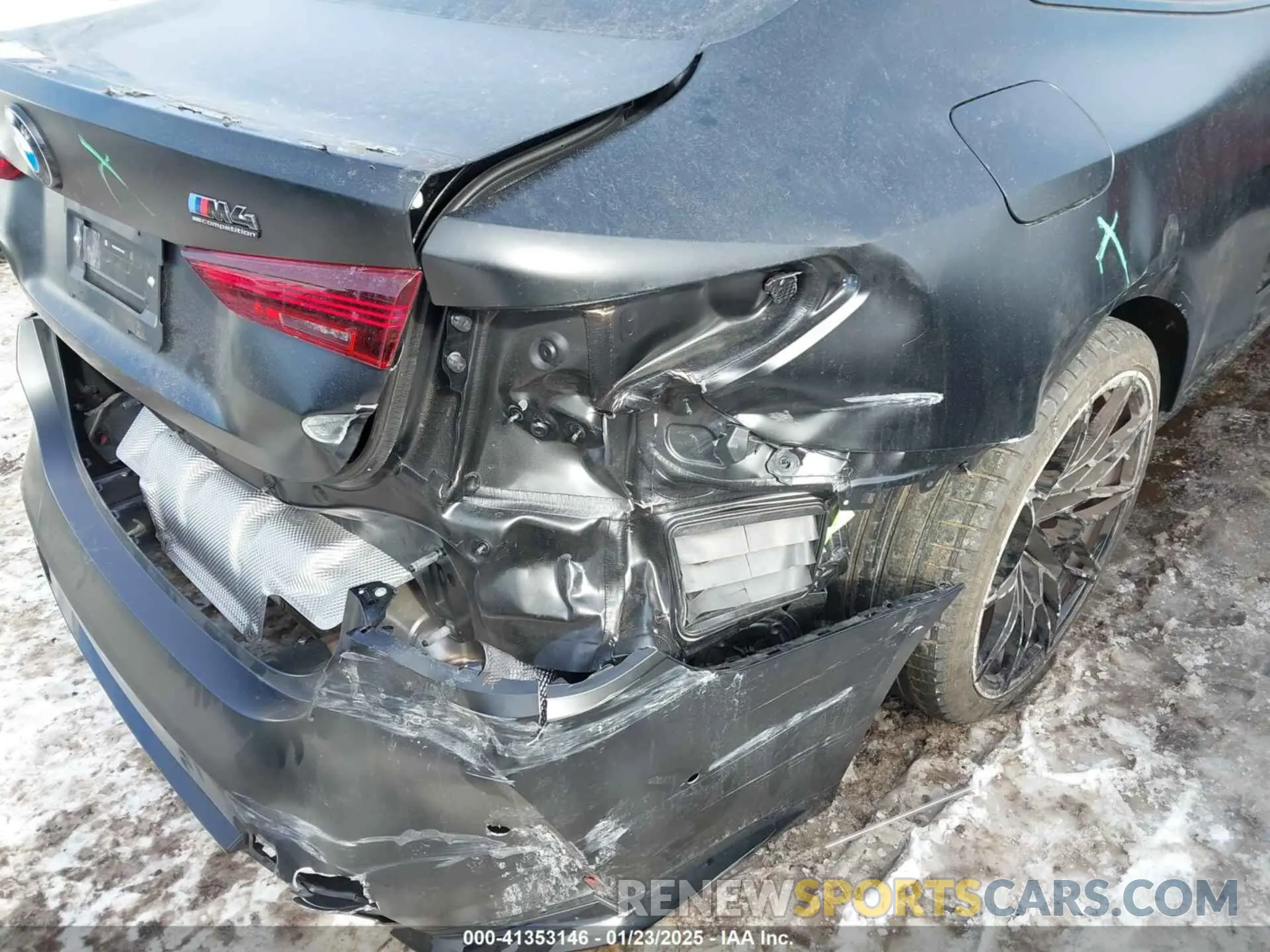 19 Photograph of a damaged car WBS33HK0XSCT17505 BMW M4 2025