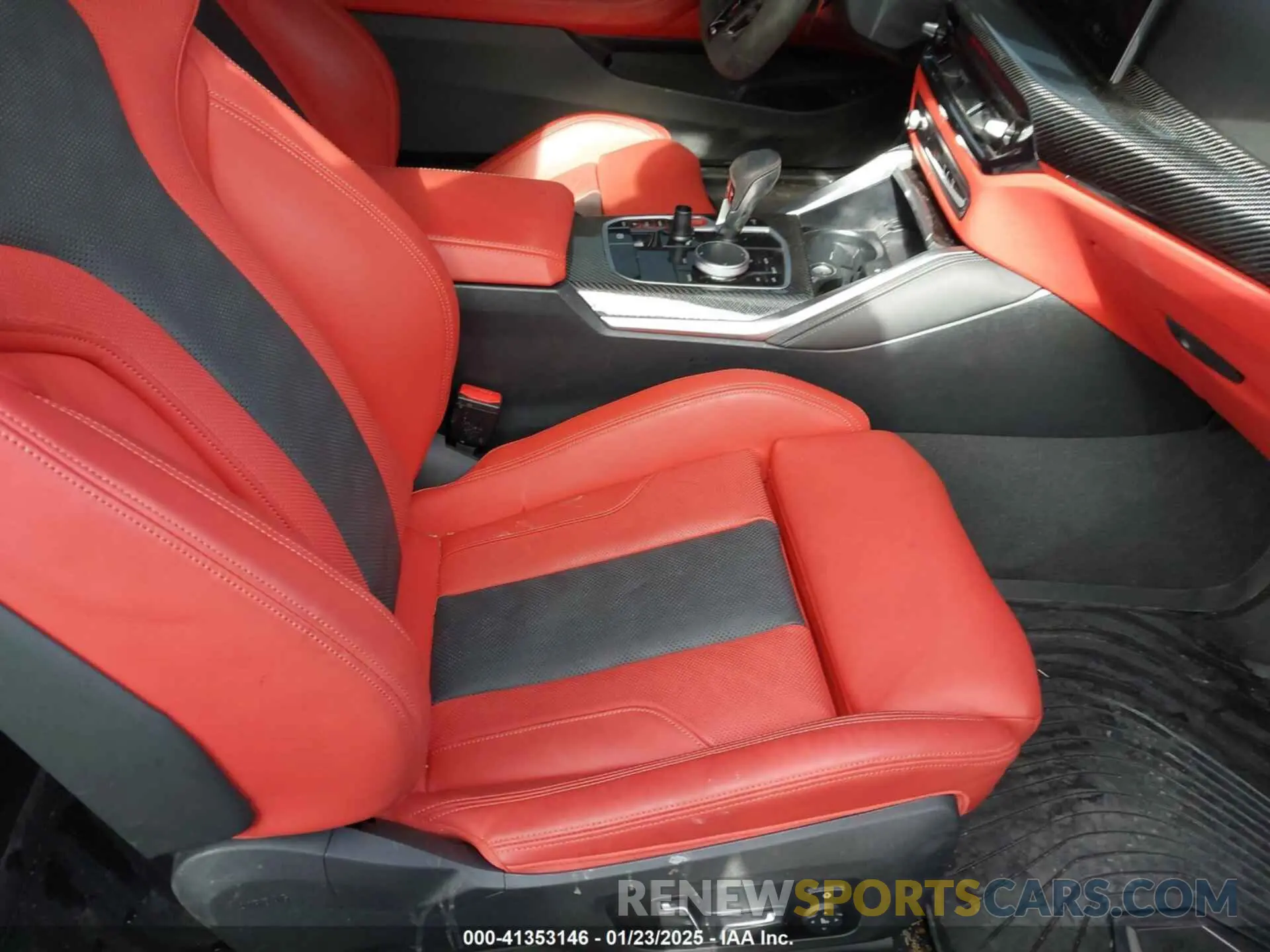 5 Photograph of a damaged car WBS33HK0XSCT17505 BMW M4 2025