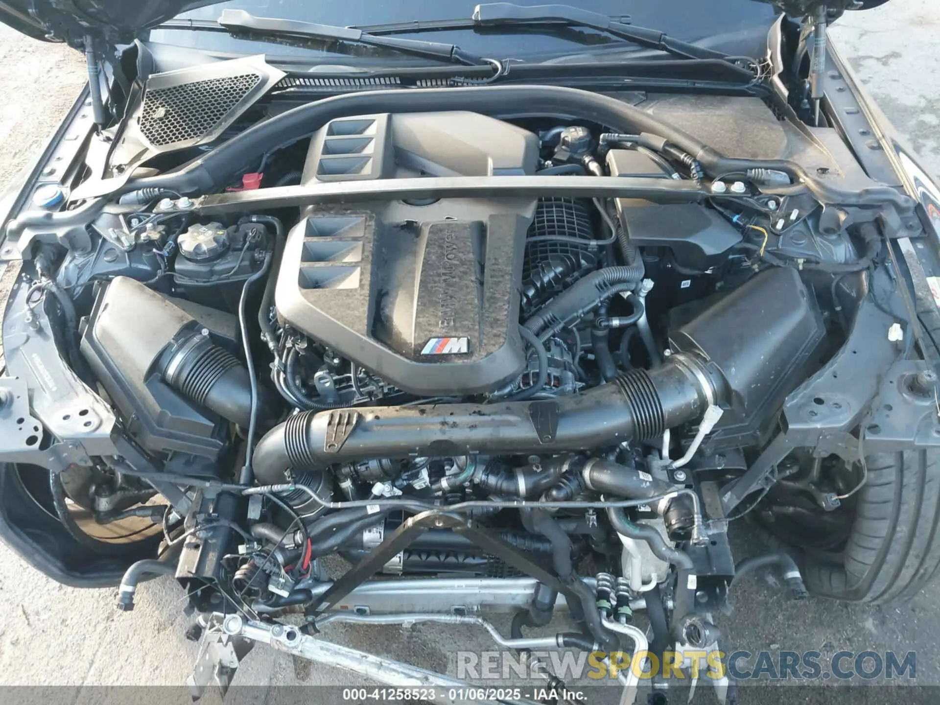 10 Photograph of a damaged car WBS43BA01SCS53664 BMW M4 2025