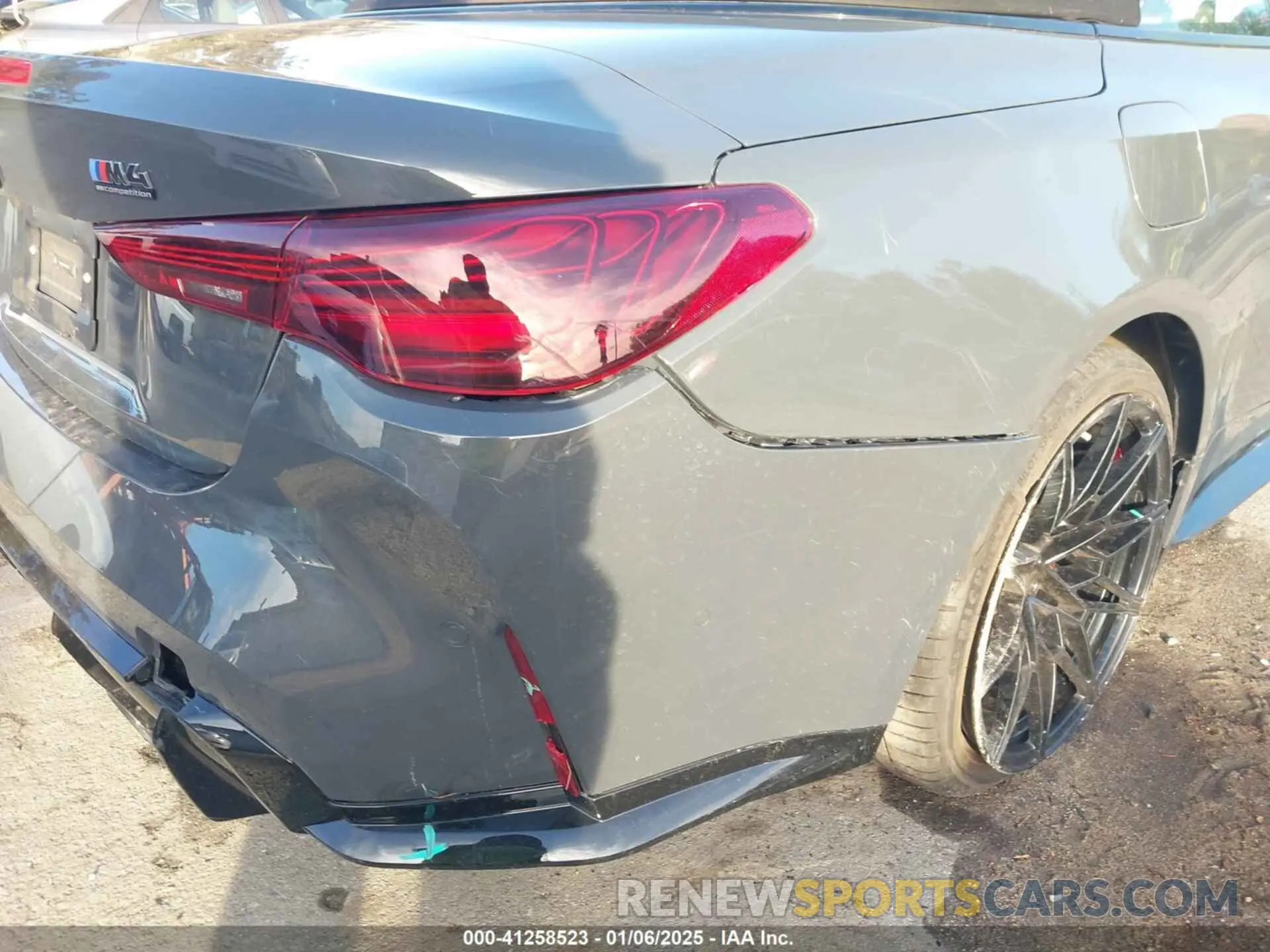 20 Photograph of a damaged car WBS43BA01SCS53664 BMW M4 2025