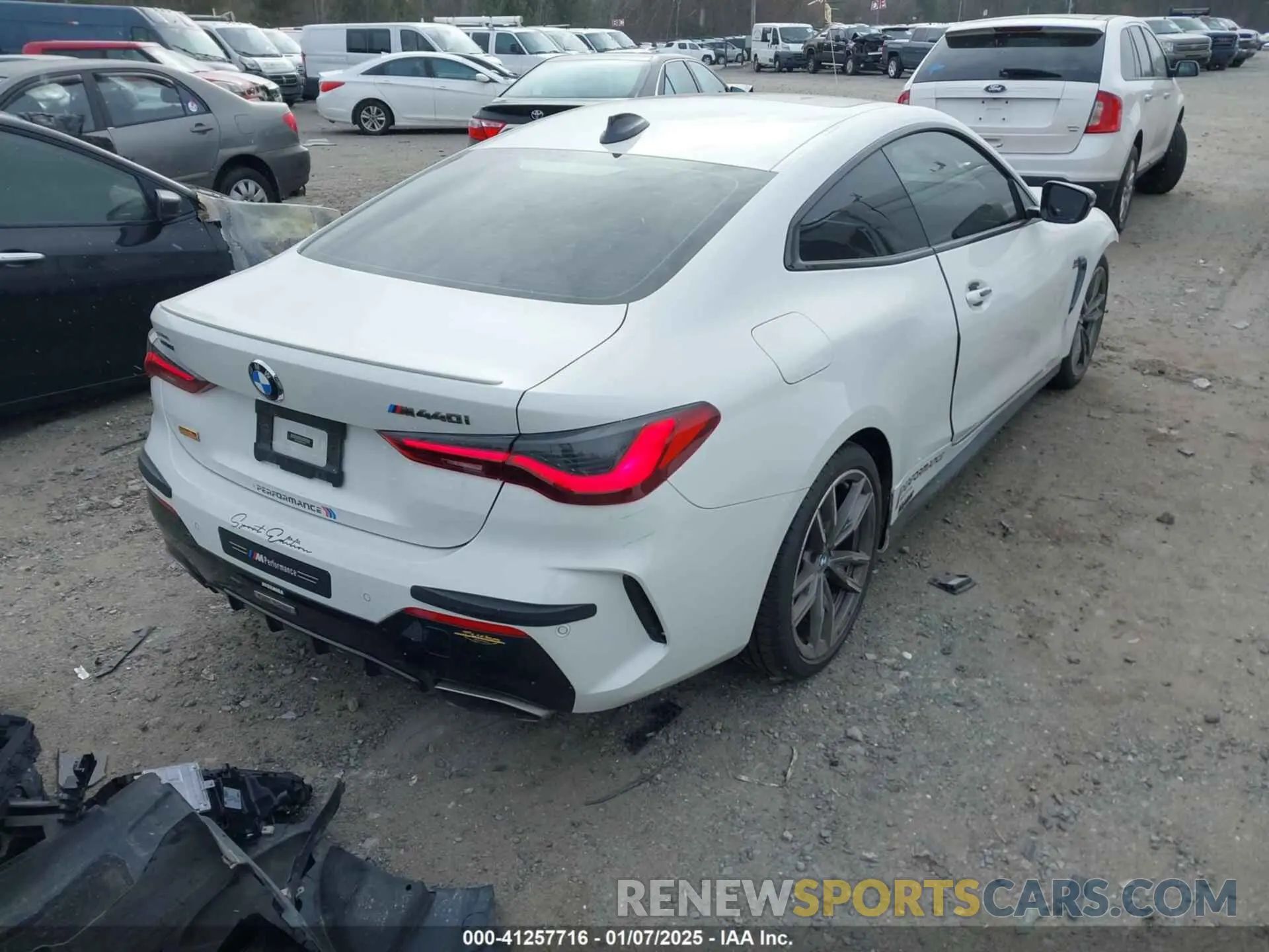 4 Photograph of a damaged car WBA13AR06MCF78418 BMW M440I 2021