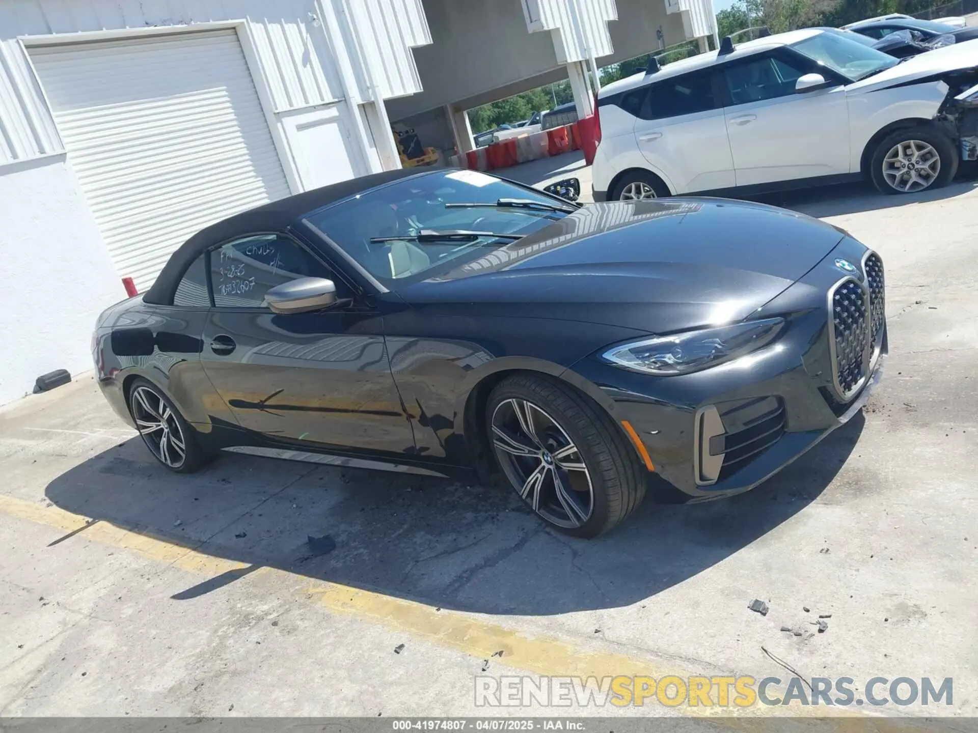 13 Photograph of a damaged car WBA53AT05MCH03452 BMW M440I 2021