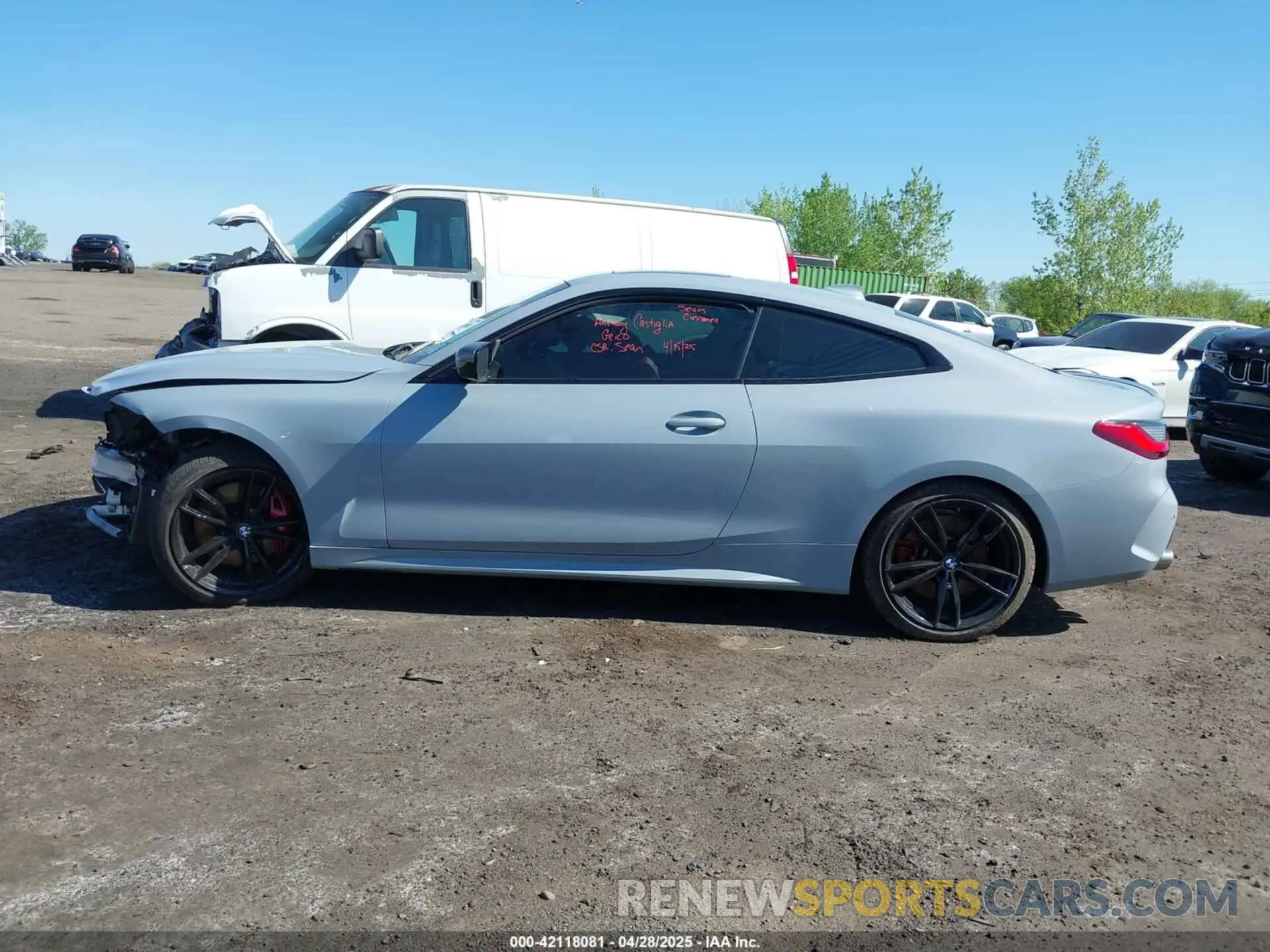 14 Photograph of a damaged car WBA13AR02NCH93750 BMW M440I 2022