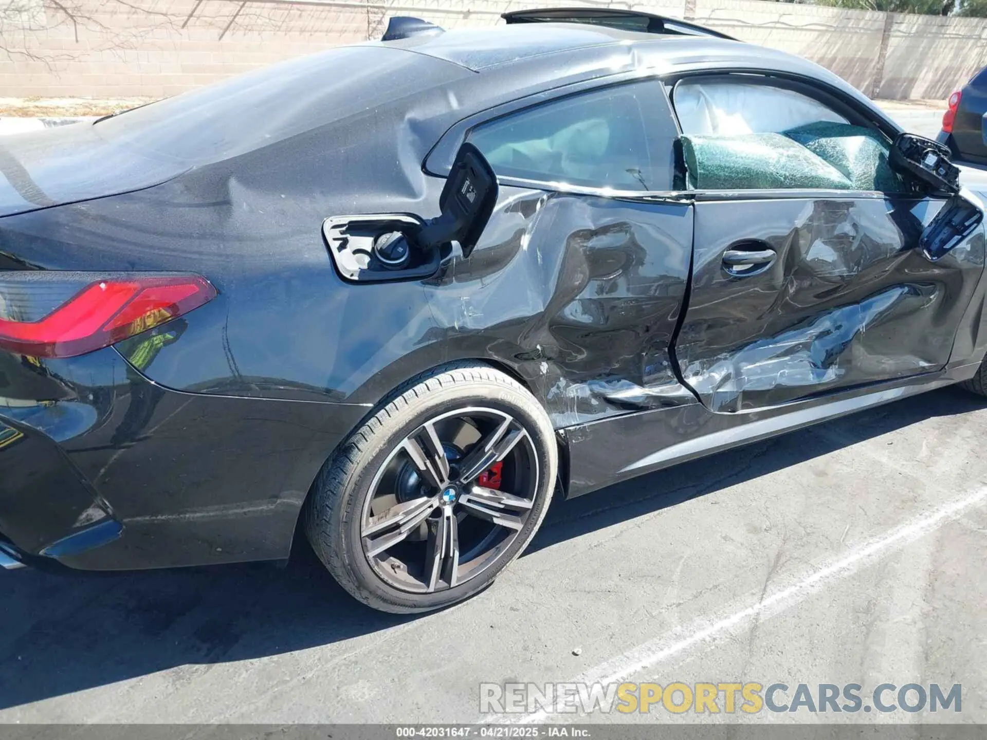 12 Photograph of a damaged car WBA13AR06NCL03176 BMW M440I 2022