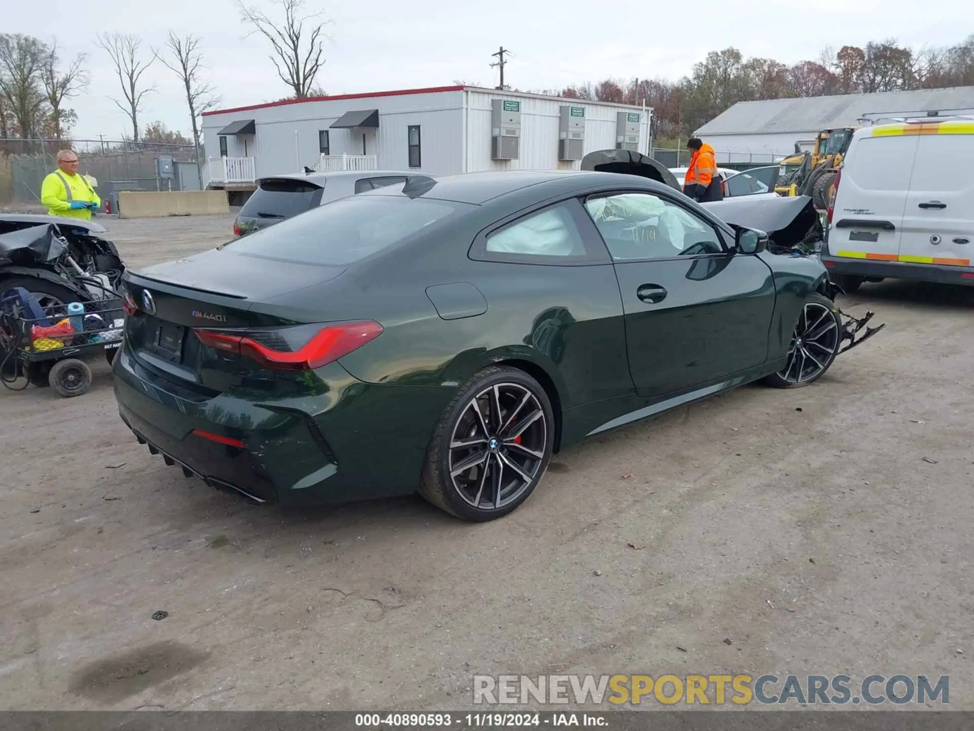 4 Photograph of a damaged car WBA13AR0XNCH73696 BMW M440I 2022