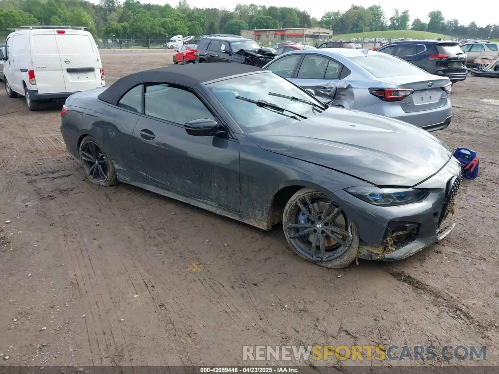 1 Photograph of a damaged car WBA63AT05NCH60952 BMW M440I 2022