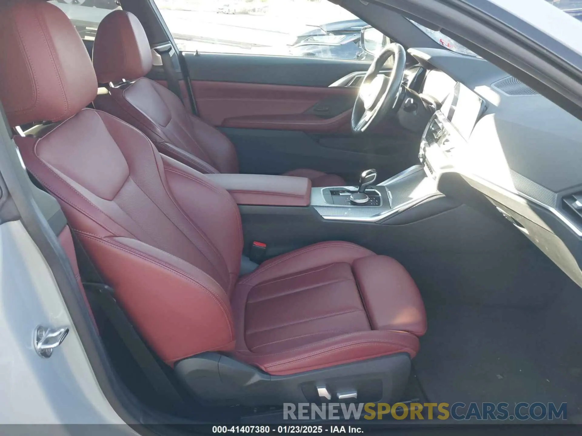5 Photograph of a damaged car WBA83AP06PCL18166 BMW M440I 2023