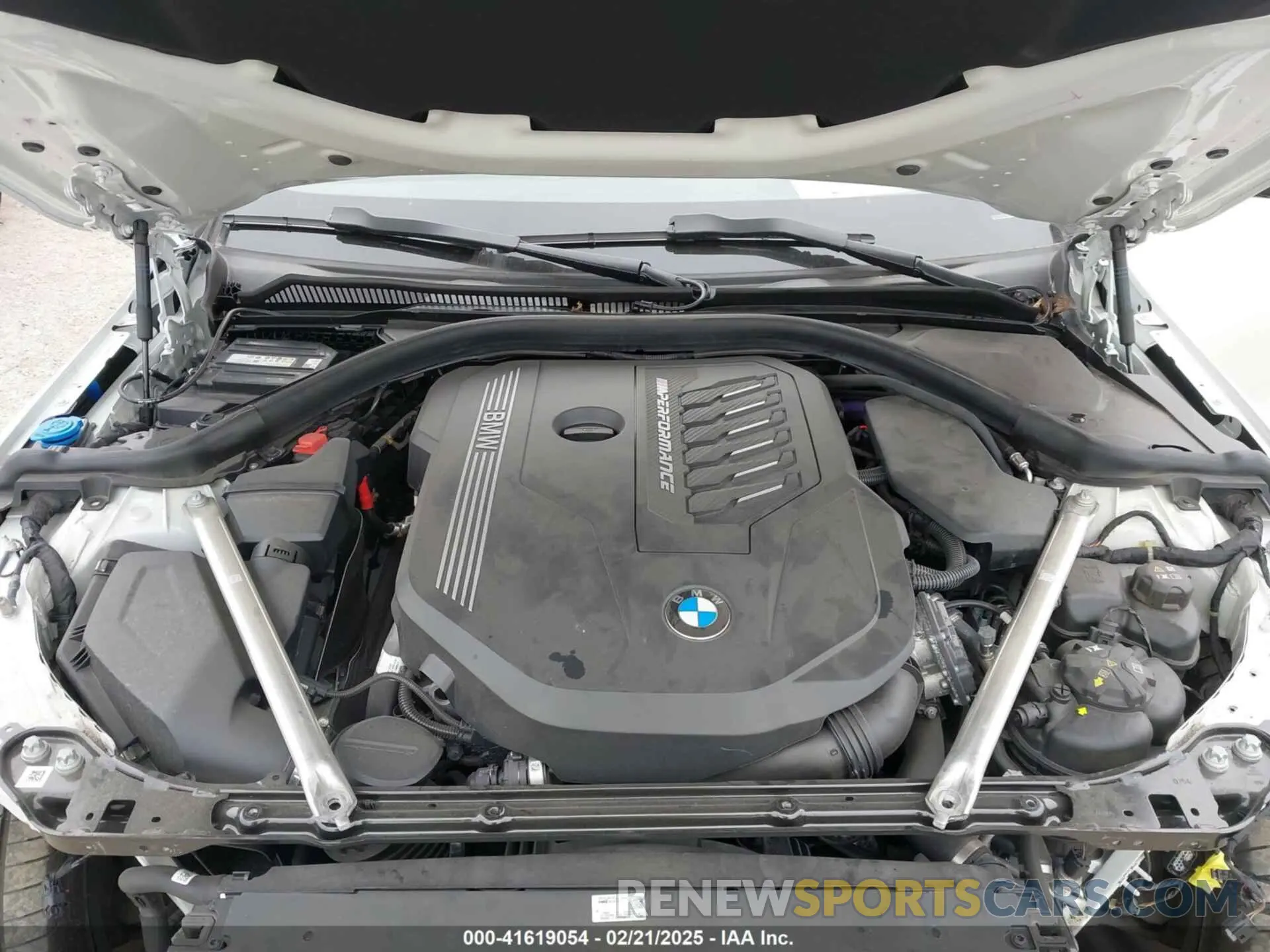 10 Photograph of a damaged car WBA83AP03RCR93802 BMW M440I 2024